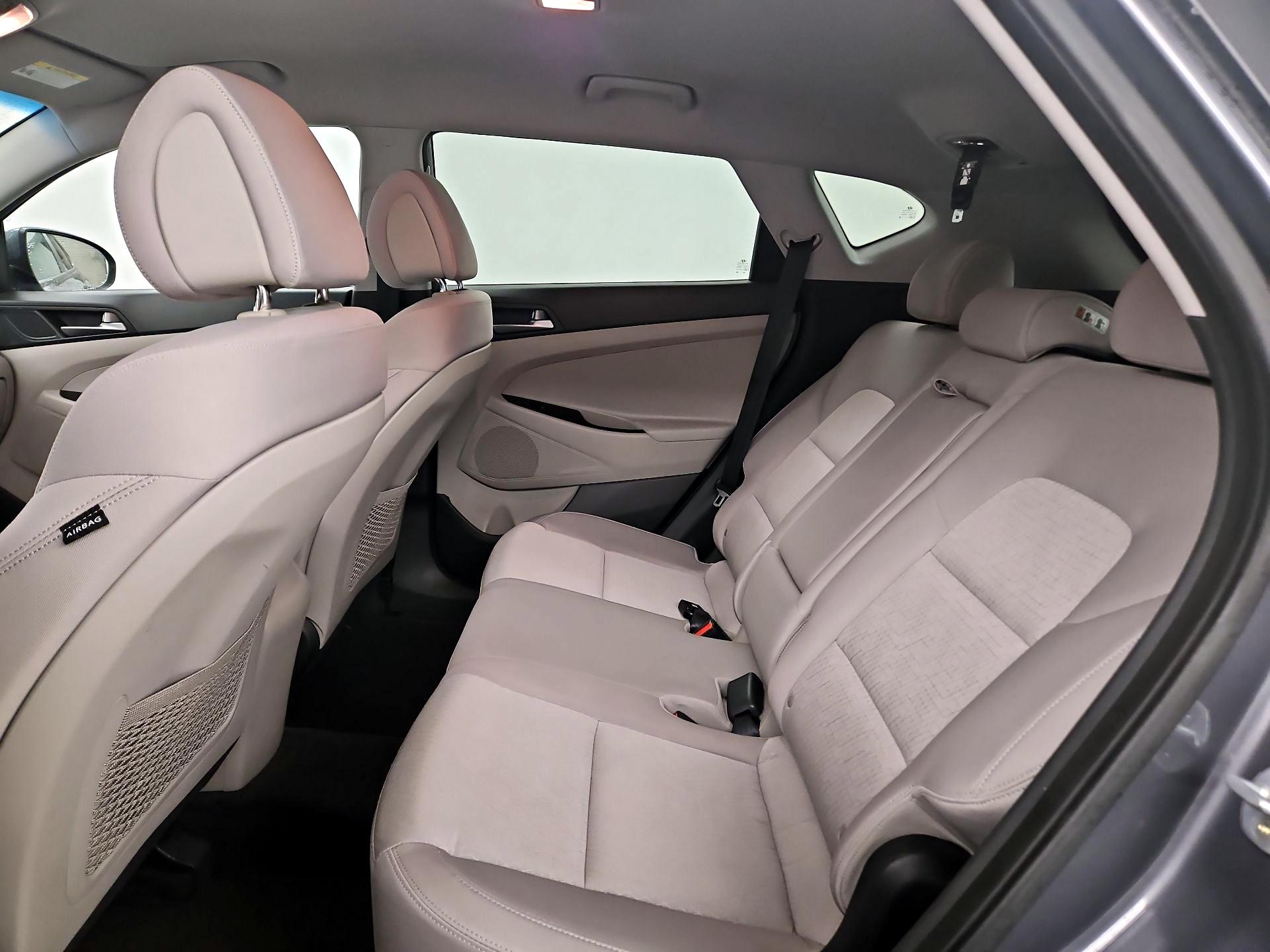 Thumbnail: 2016 Hyundai Tucson - 19