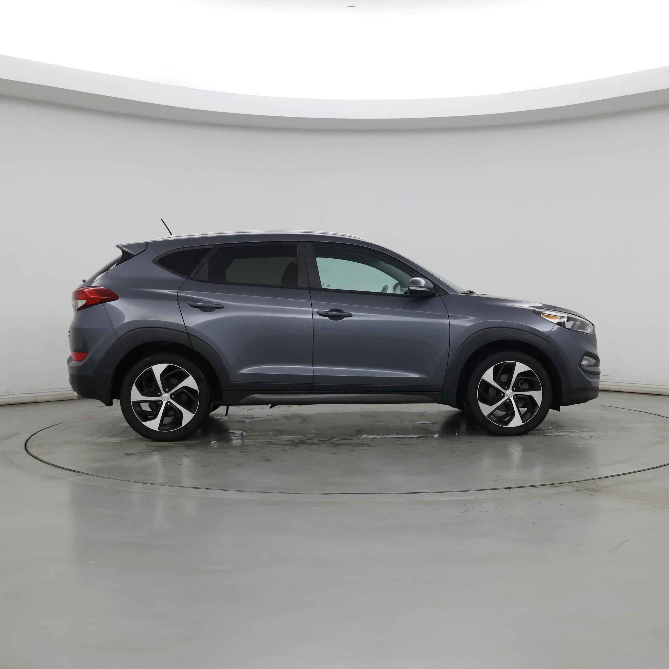 Thumbnail: 2016 Hyundai Tucson - 7