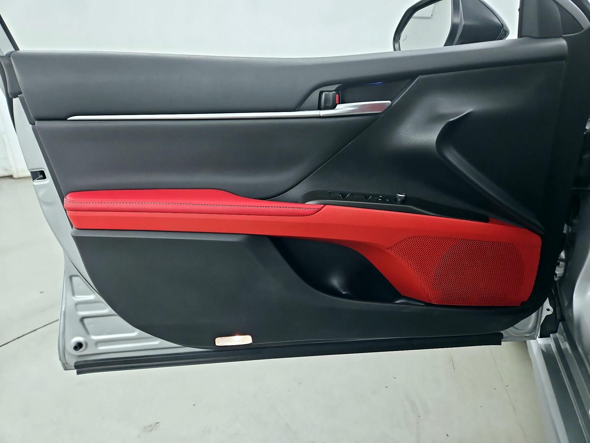 Thumbnail: 2023 Toyota Camry - 12