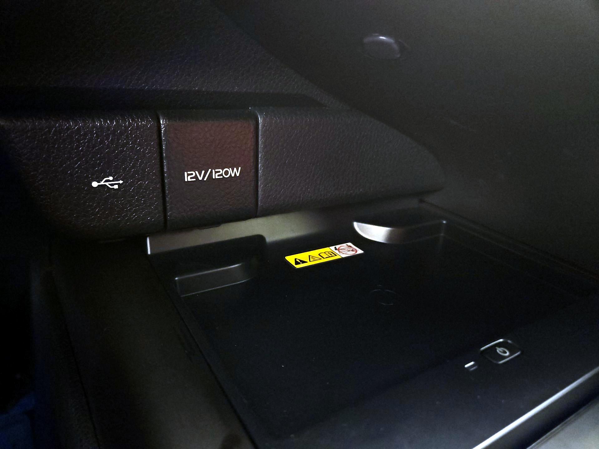 Thumbnail: 2023 Toyota Camry - 19