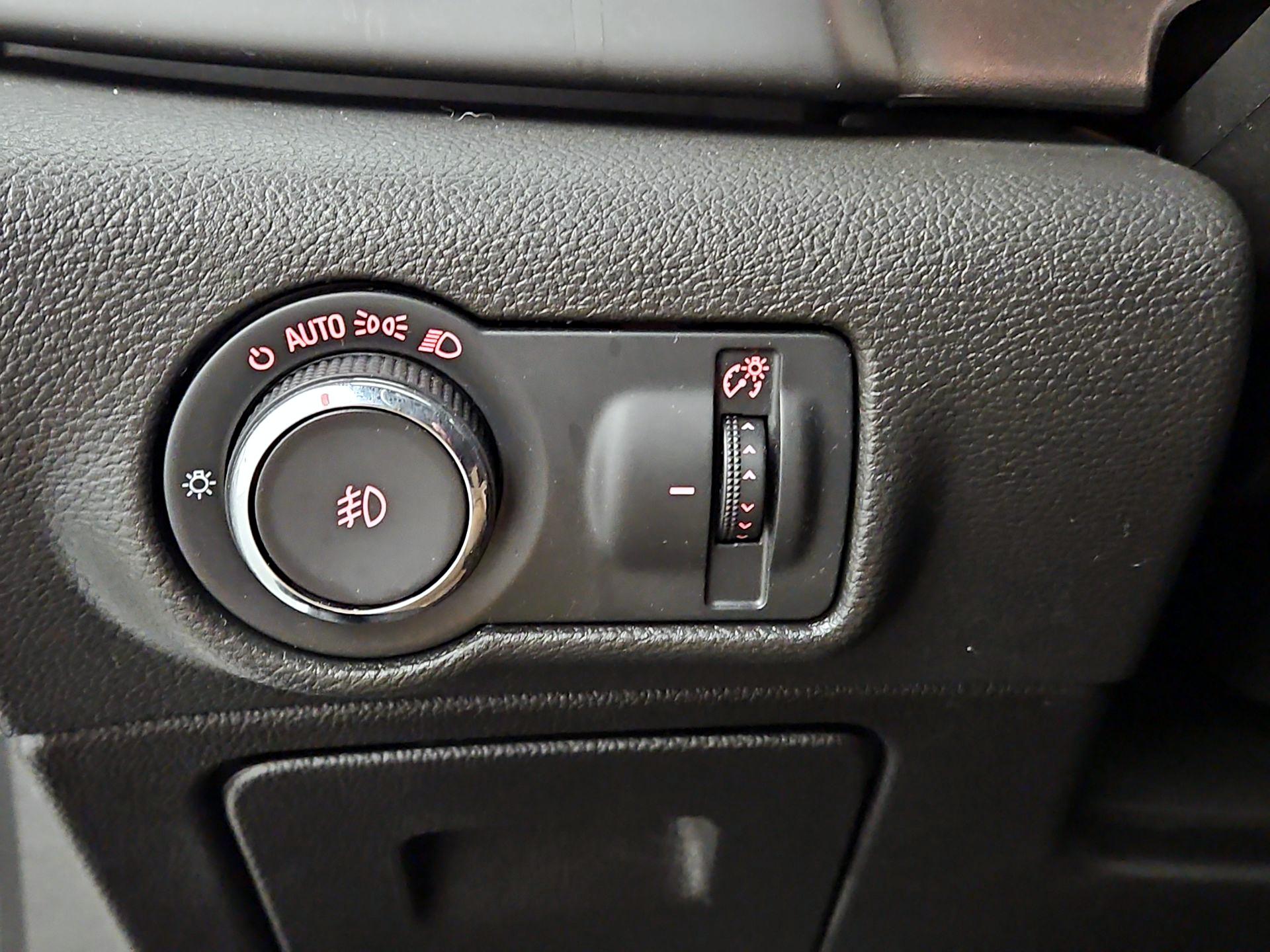 Thumbnail: 2018 Buick Cascada - 13