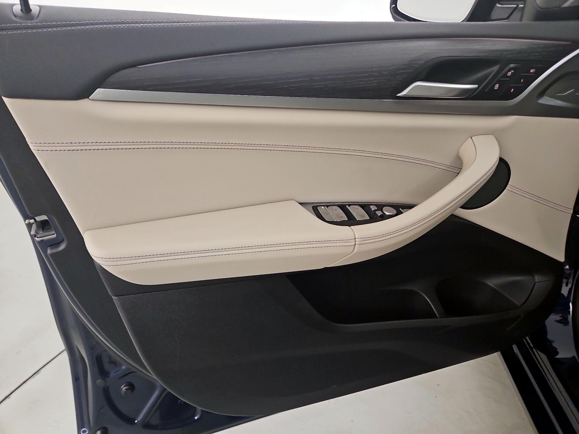 Thumbnail: 2022 BMW X3 - 12