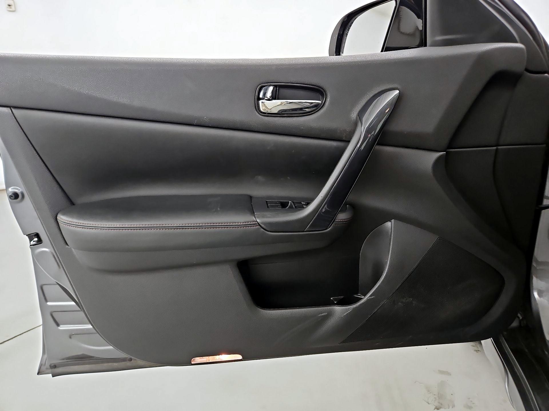 Thumbnail: 2014 Nissan Maxima - 12