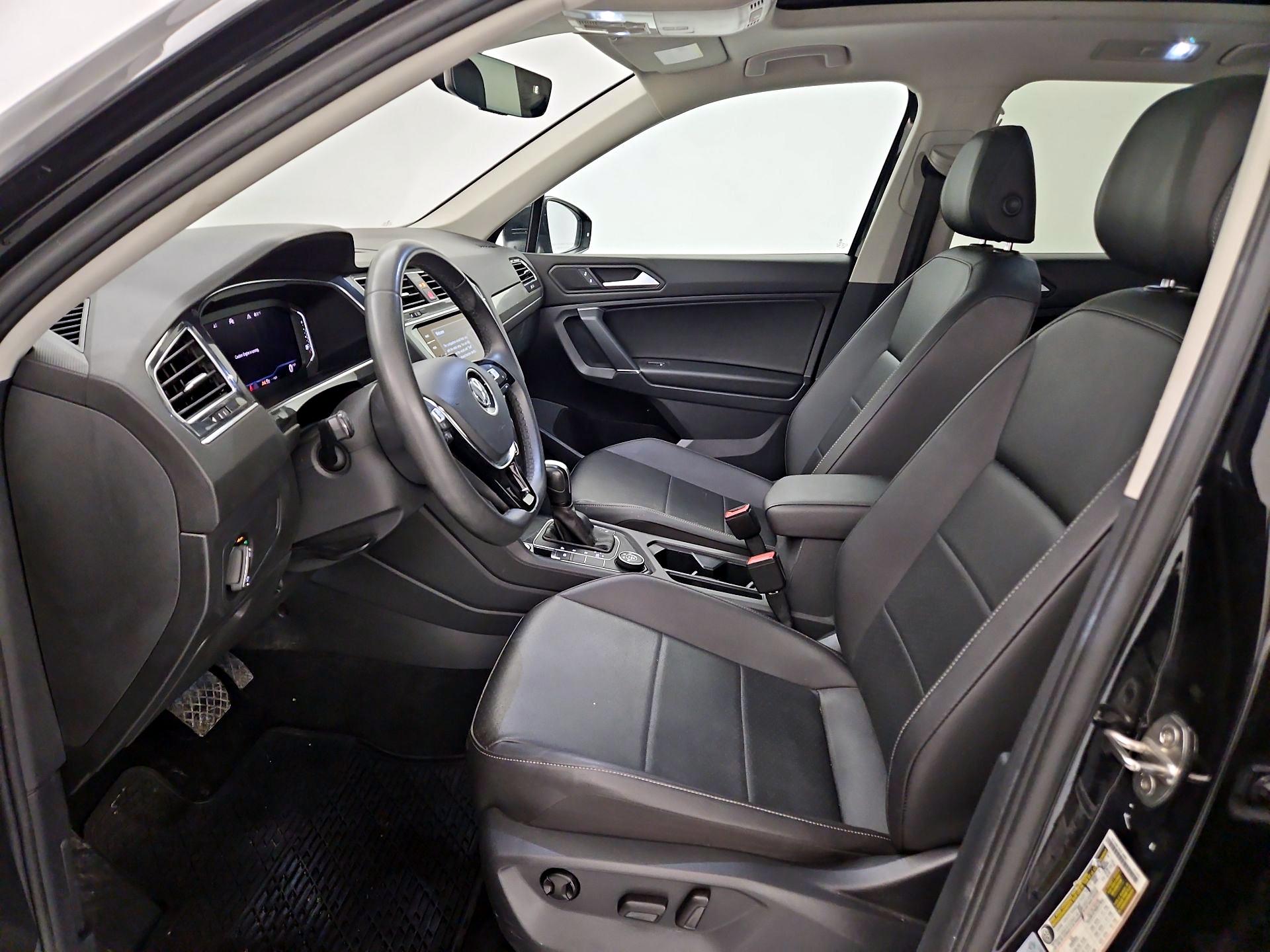 Thumbnail: 2020 Volkswagen Tiguan - 11