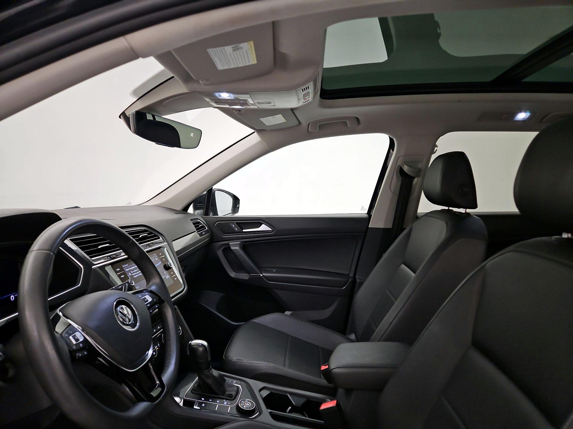 Thumbnail: 2020 Volkswagen Tiguan - 20