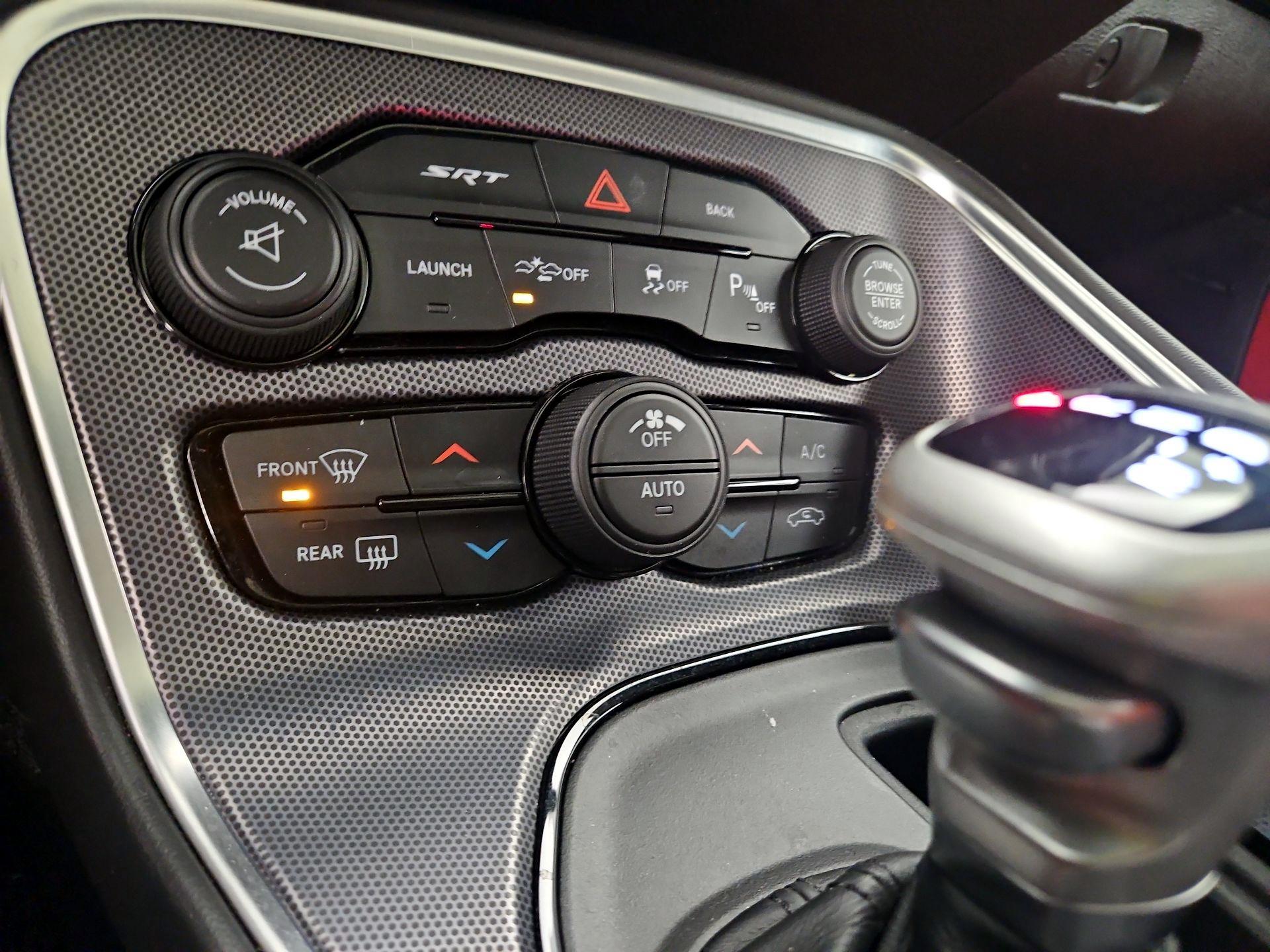 Thumbnail: 2016 Dodge Challenger - 17