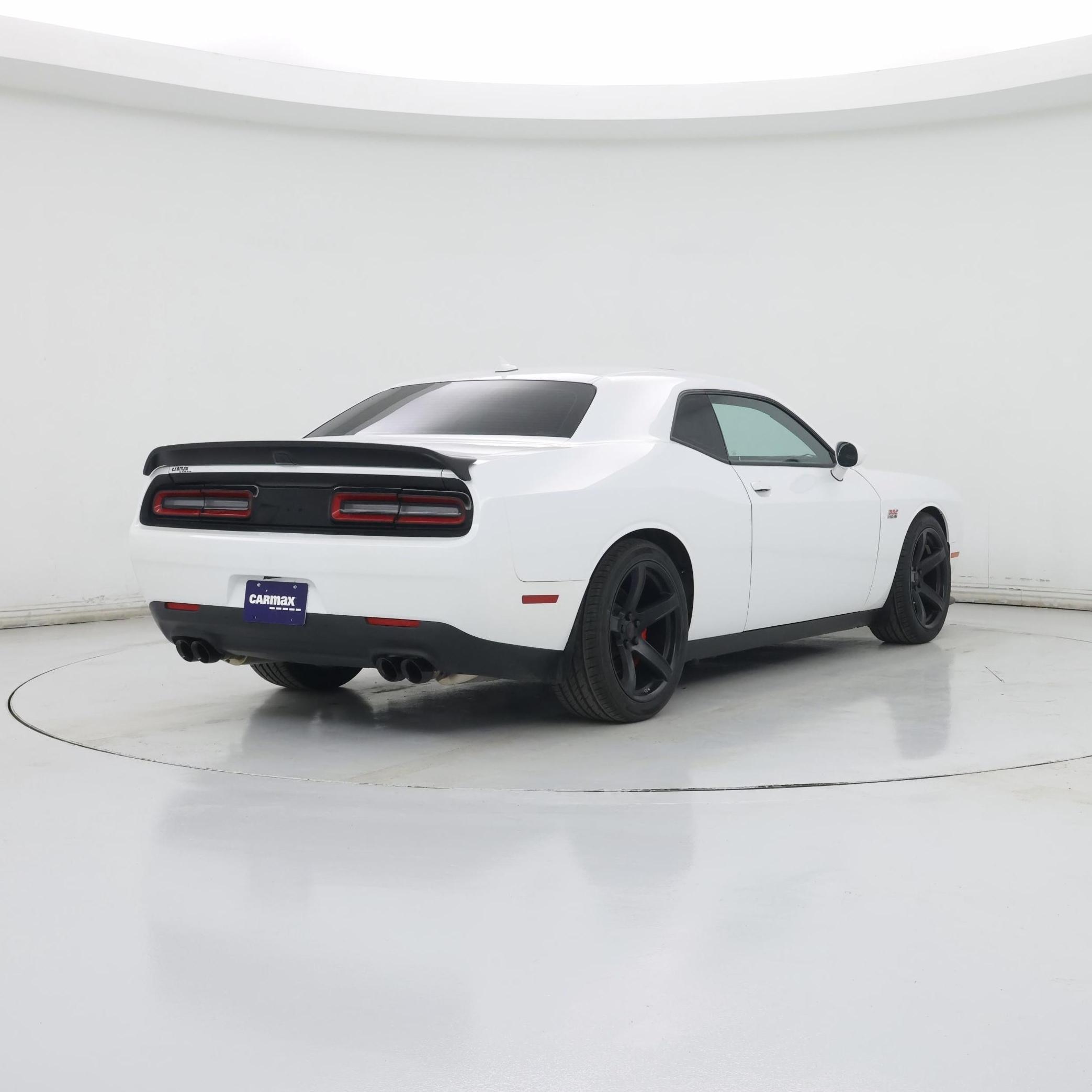 Thumbnail: 2016 Dodge Challenger - 8