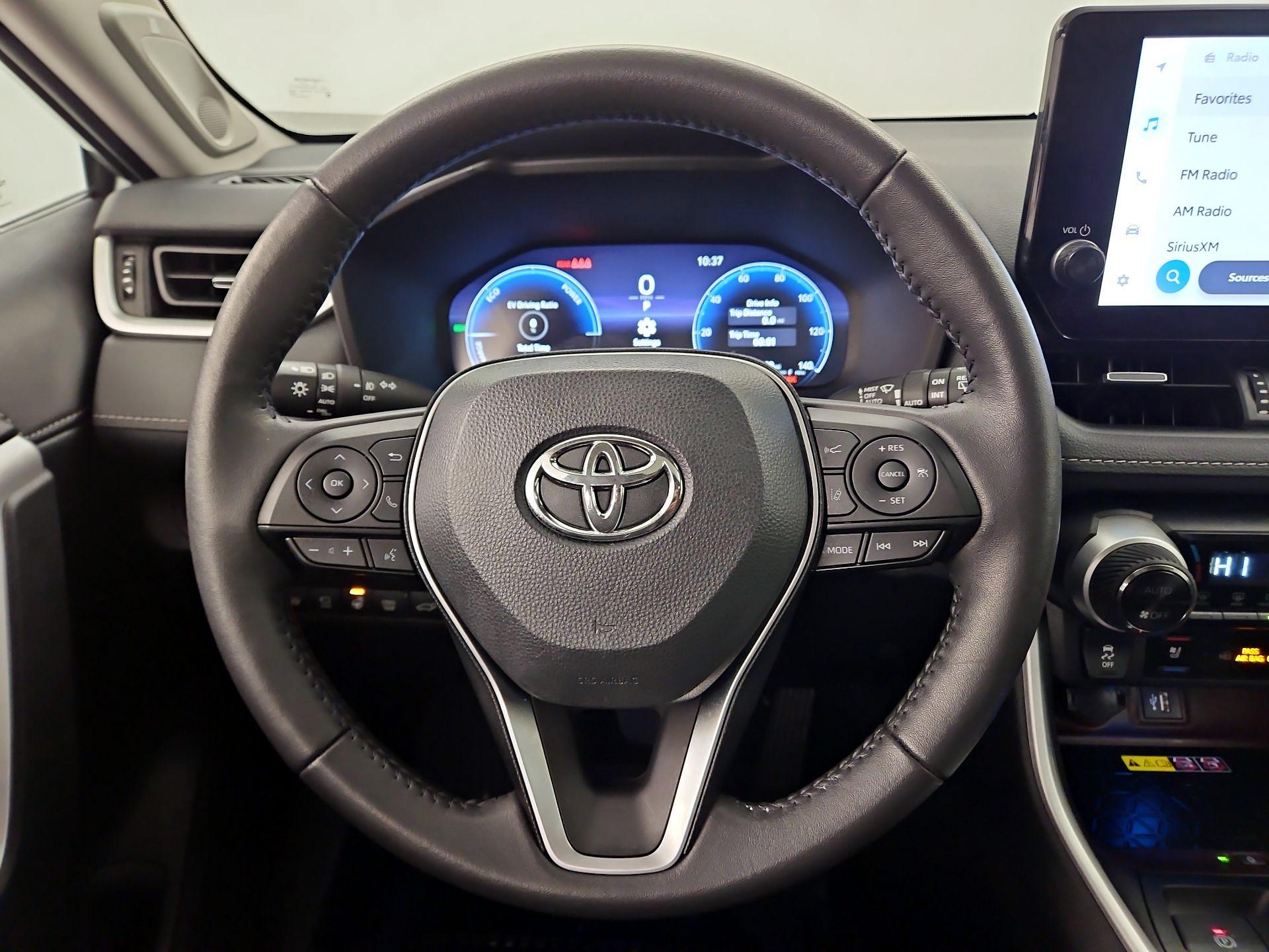 Thumbnail: 2024 Toyota RAV4 - 10