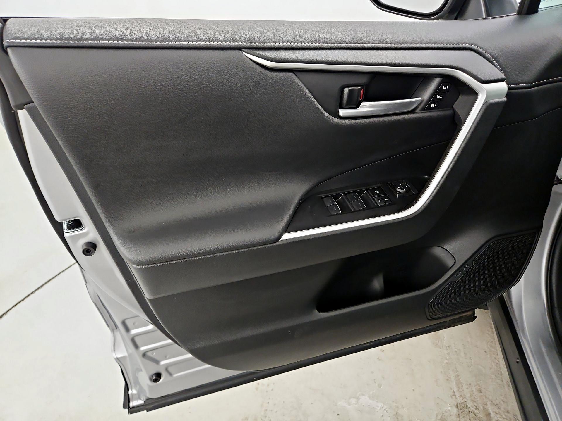 Thumbnail: 2024 Toyota RAV4 - 12