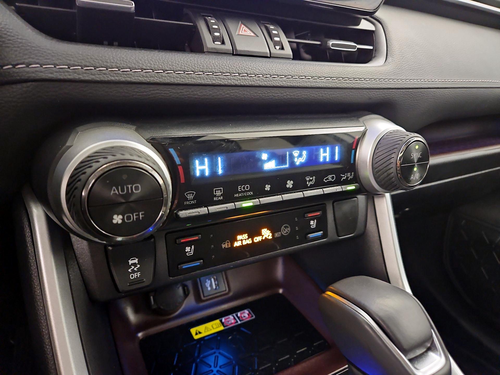 Thumbnail: 2024 Toyota RAV4 - 16