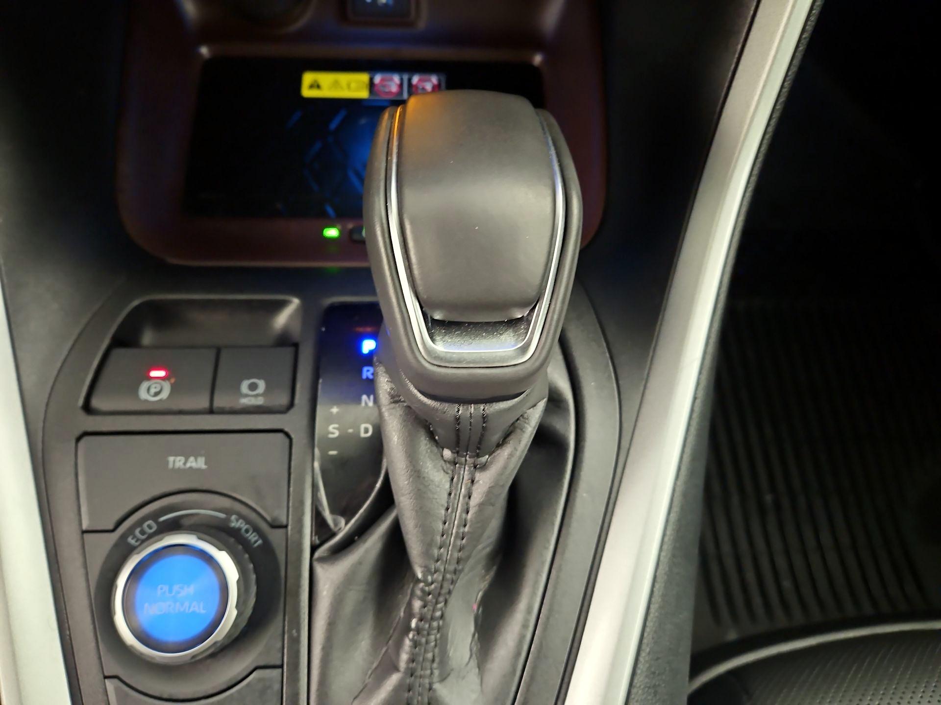 Thumbnail: 2024 Toyota RAV4 - 17