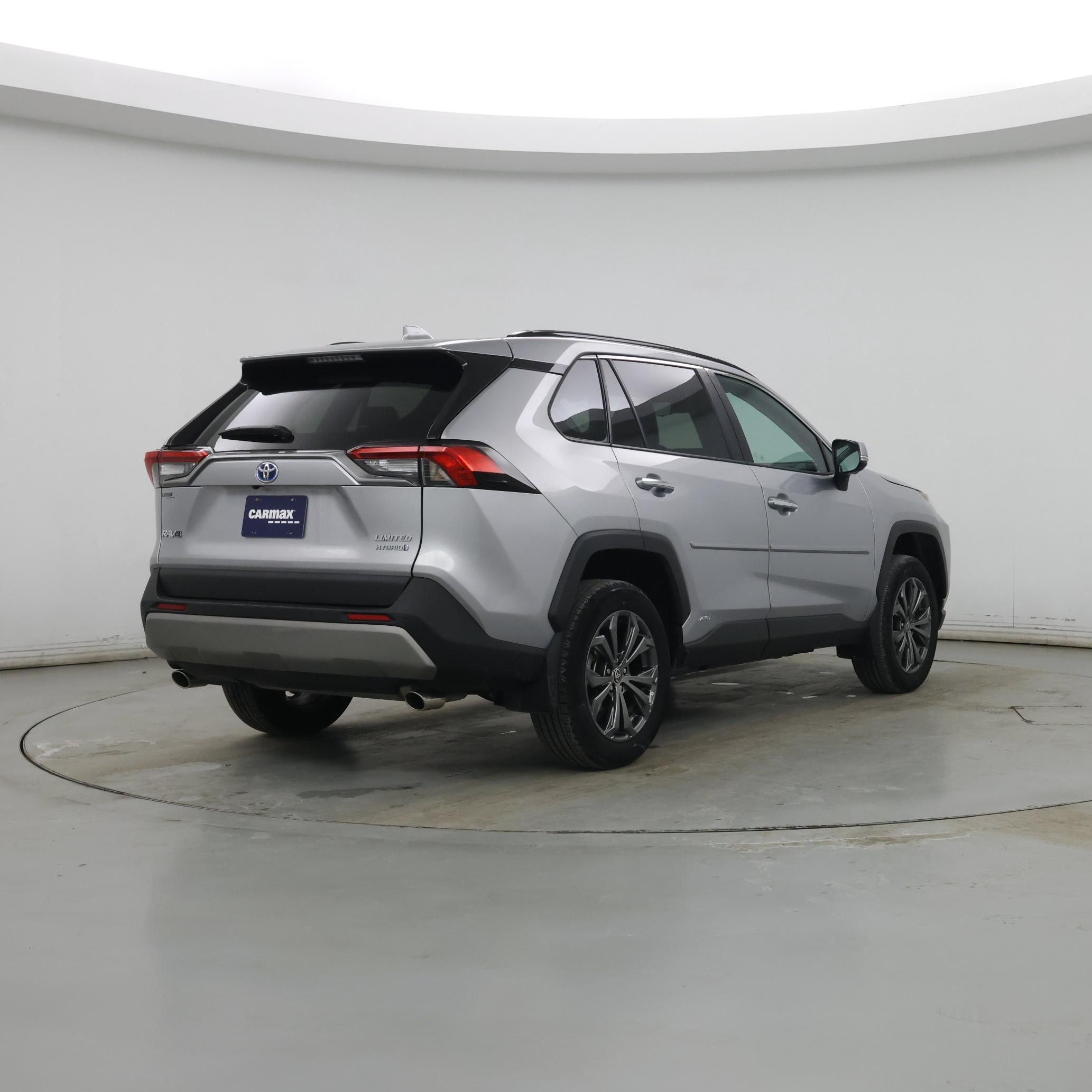 Thumbnail: 2024 Toyota RAV4 - 8