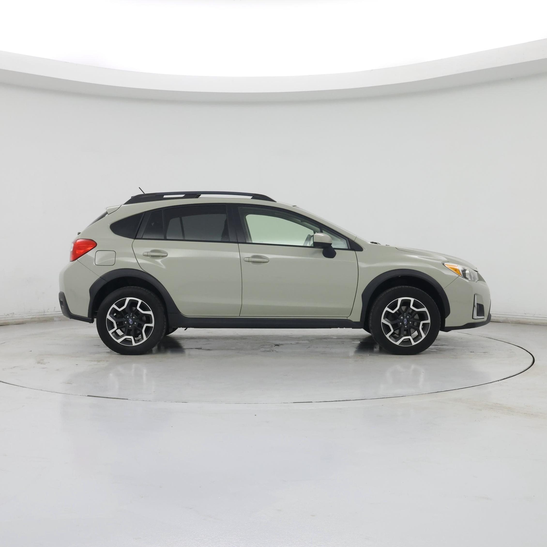 Thumbnail: 2017 Subaru Crosstrek - 7