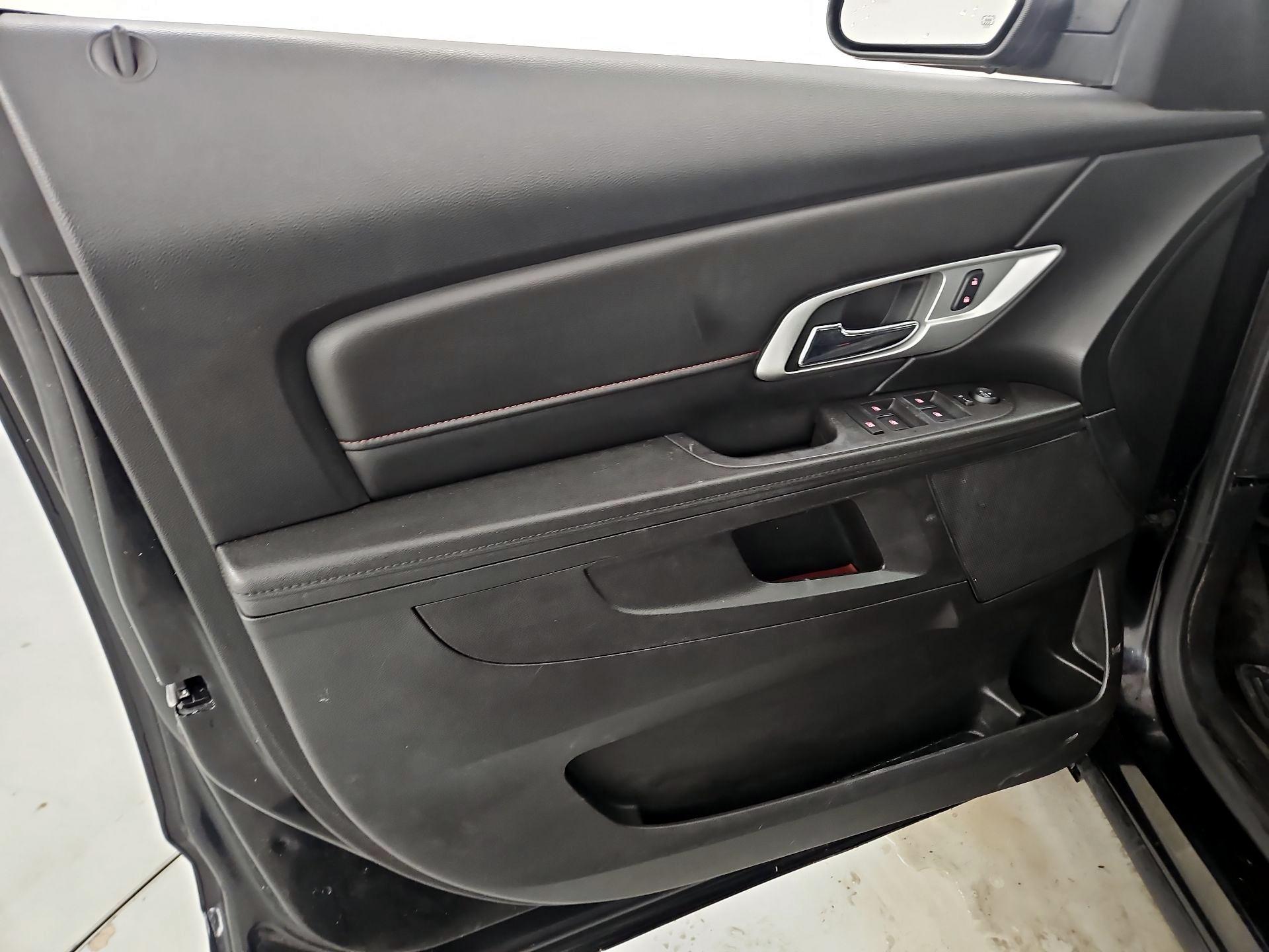 Thumbnail: 2017 GMC Terrain - 12