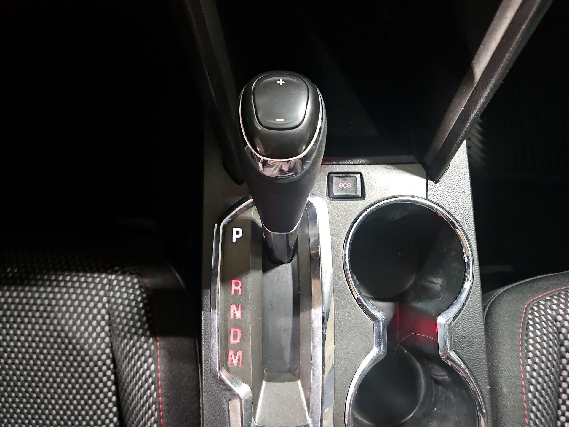 Thumbnail: 2017 GMC Terrain - 16