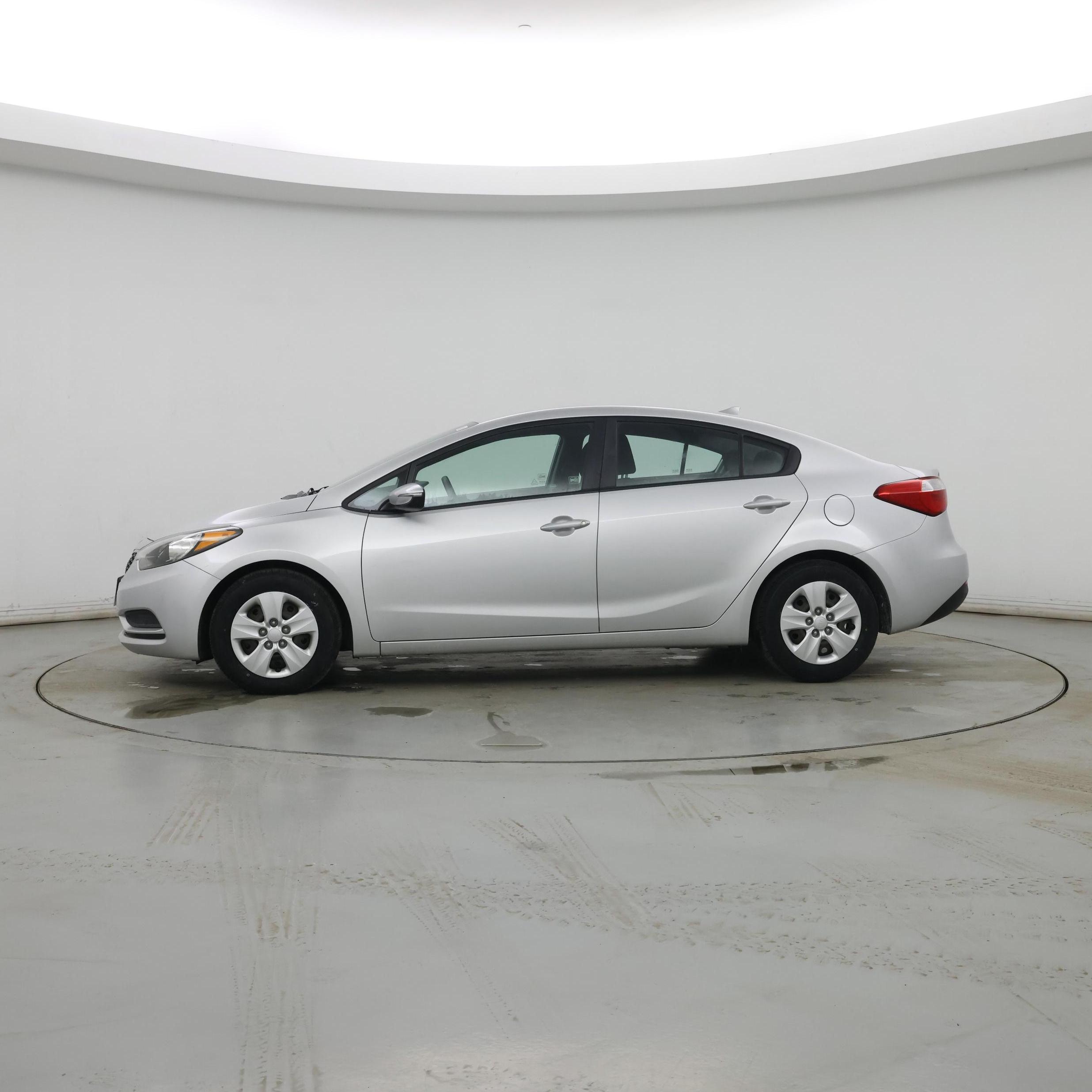 Thumbnail: 2015 Kia Forte - 3