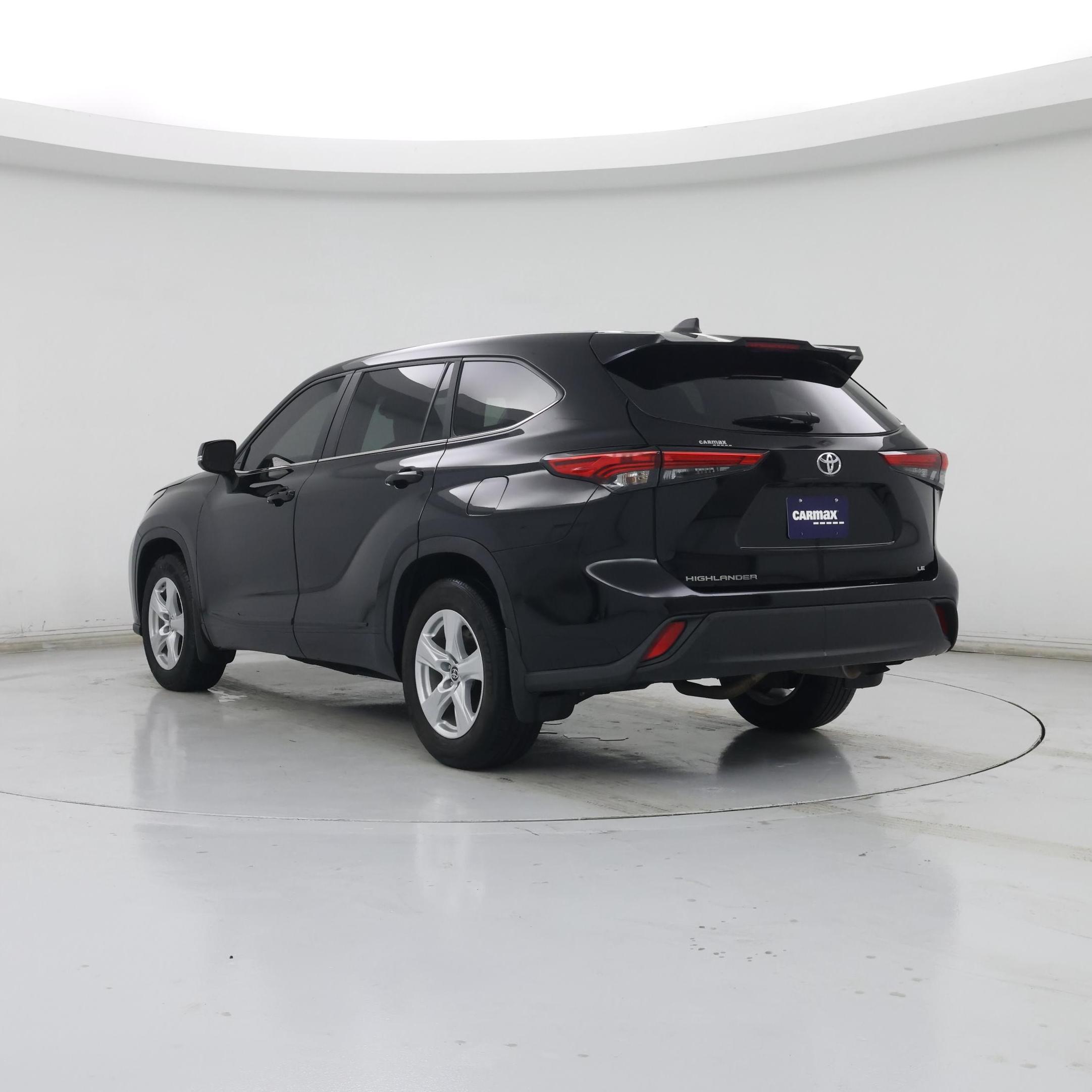 Thumbnail: 2023 Toyota Highlander - 2