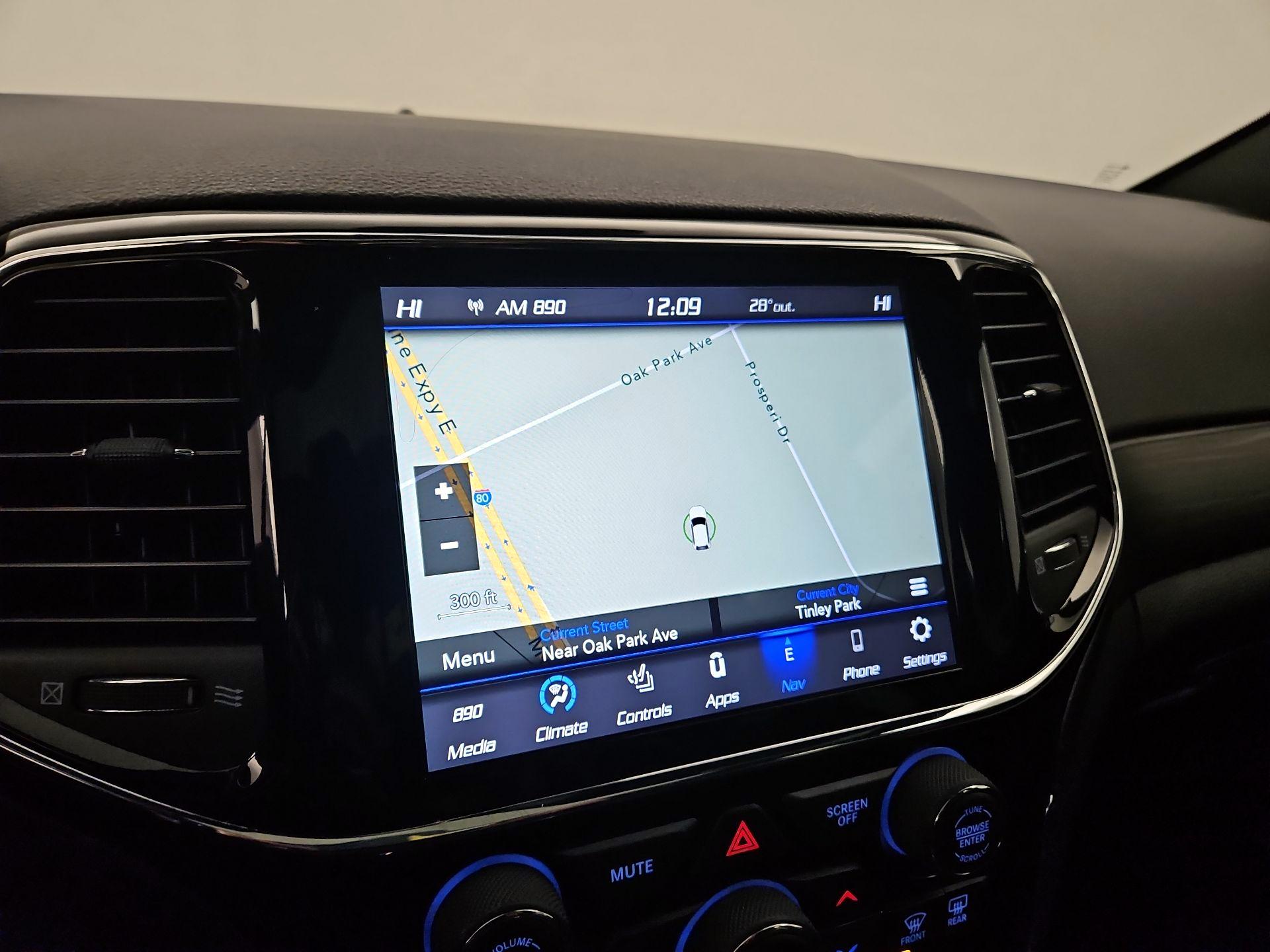 Thumbnail: 2020 Jeep Grand Cherokee - 14