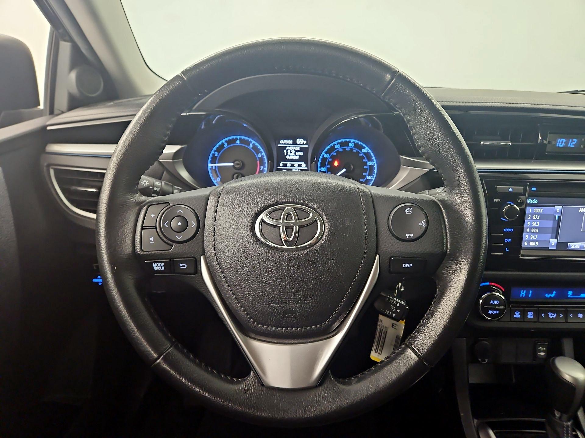 Thumbnail: 2015 Toyota Corolla - 10