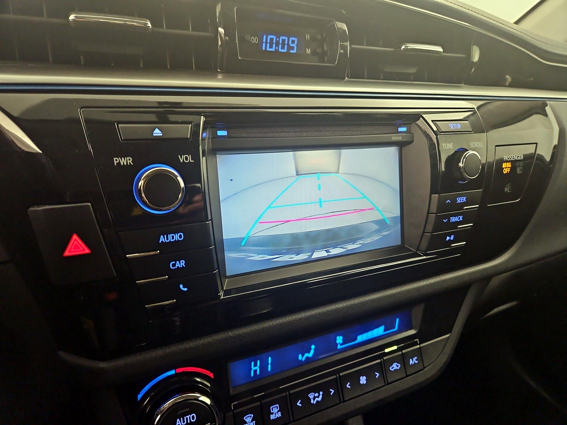 Thumbnail: 2015 Toyota Corolla - 14