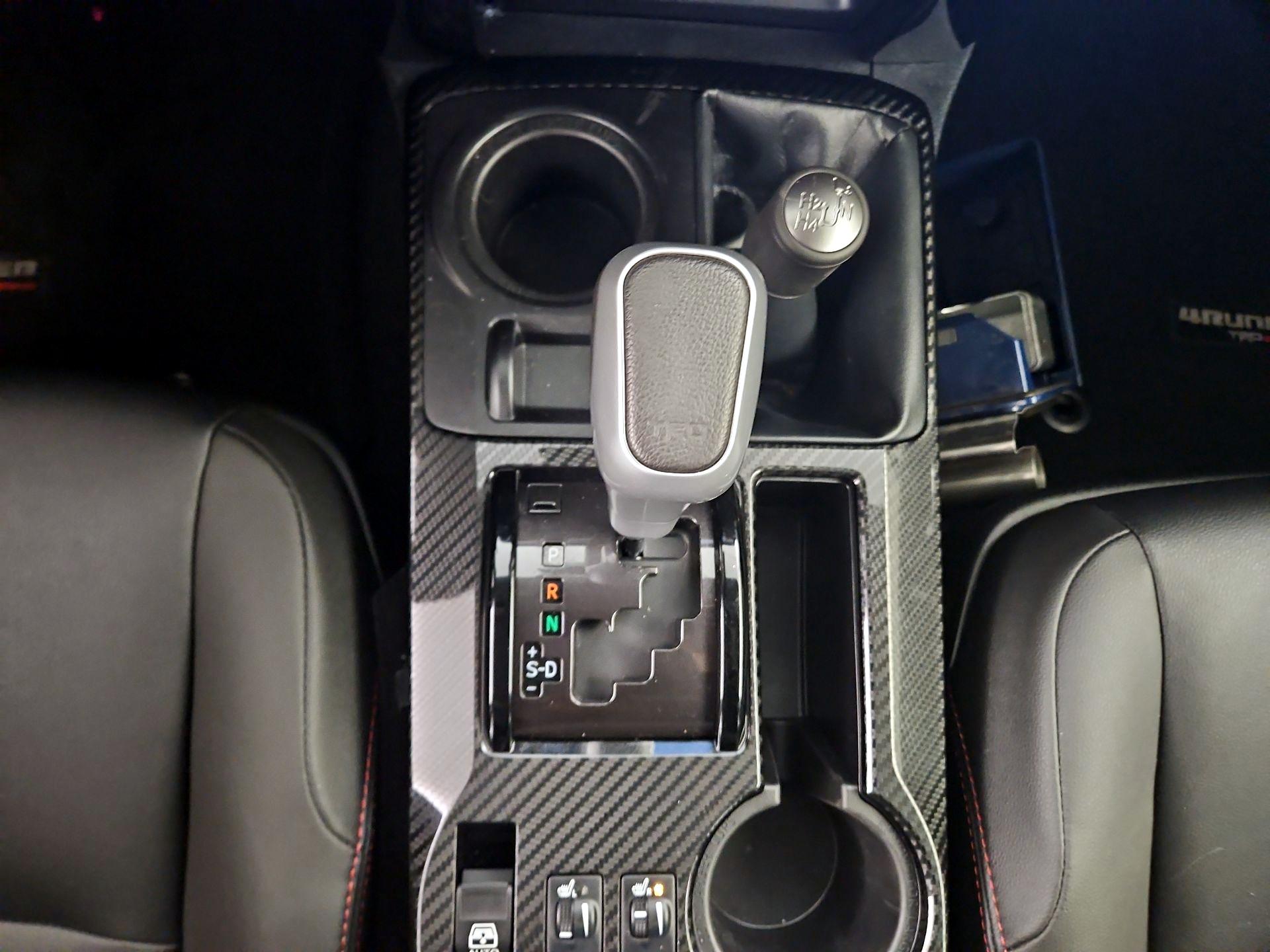 Thumbnail: 2024 Toyota 4Runner - 18