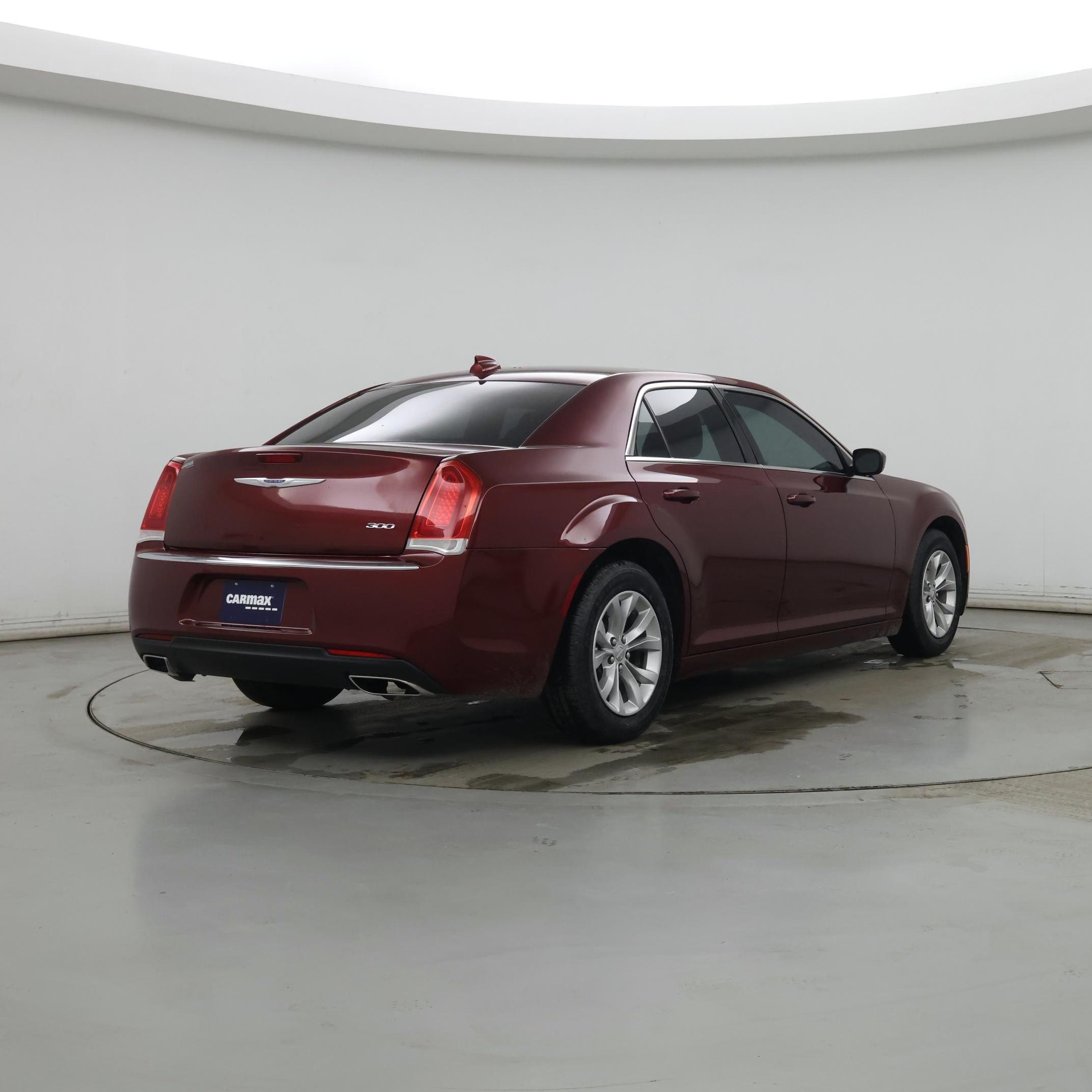 Thumbnail: 2018 Chrysler 300 - 8