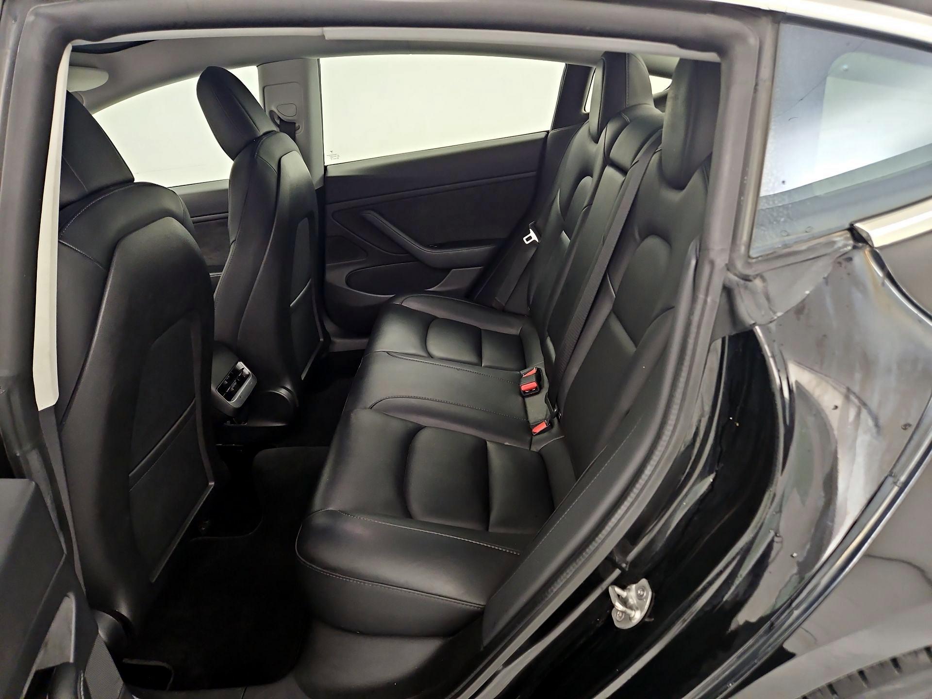 Thumbnail: 2020 Tesla Model 3 - 19