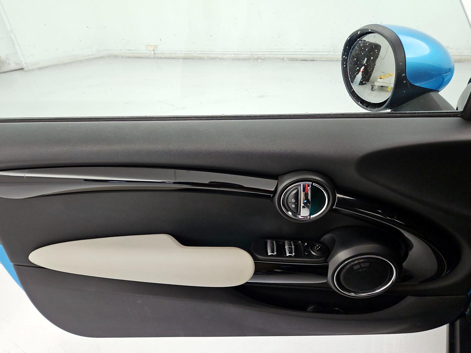 Thumbnail: 2019 MINI Cooper - 12