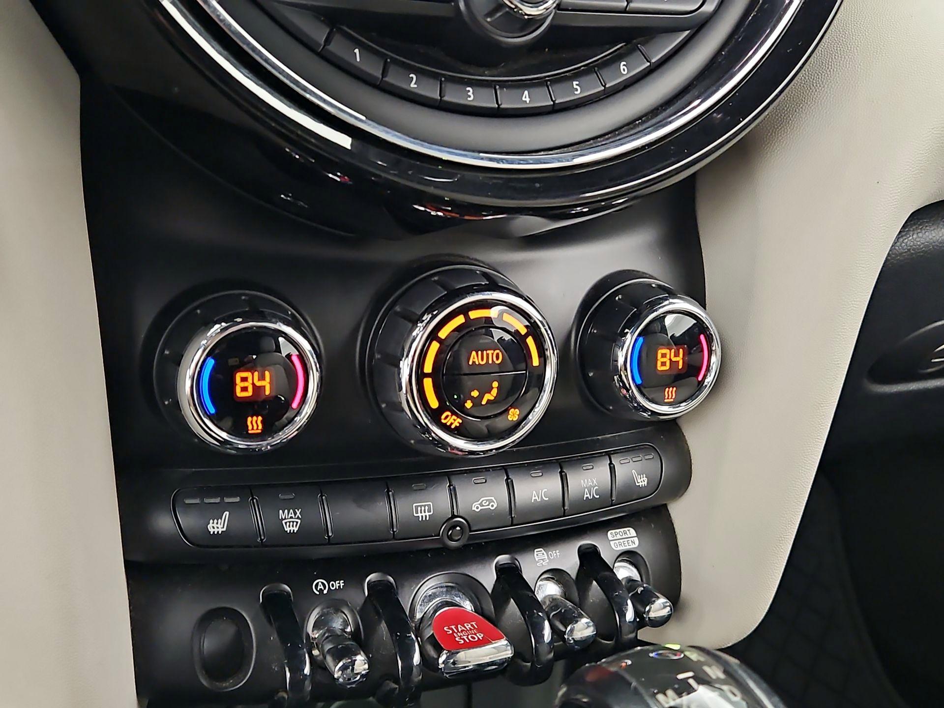 Thumbnail: 2019 MINI Cooper - 17