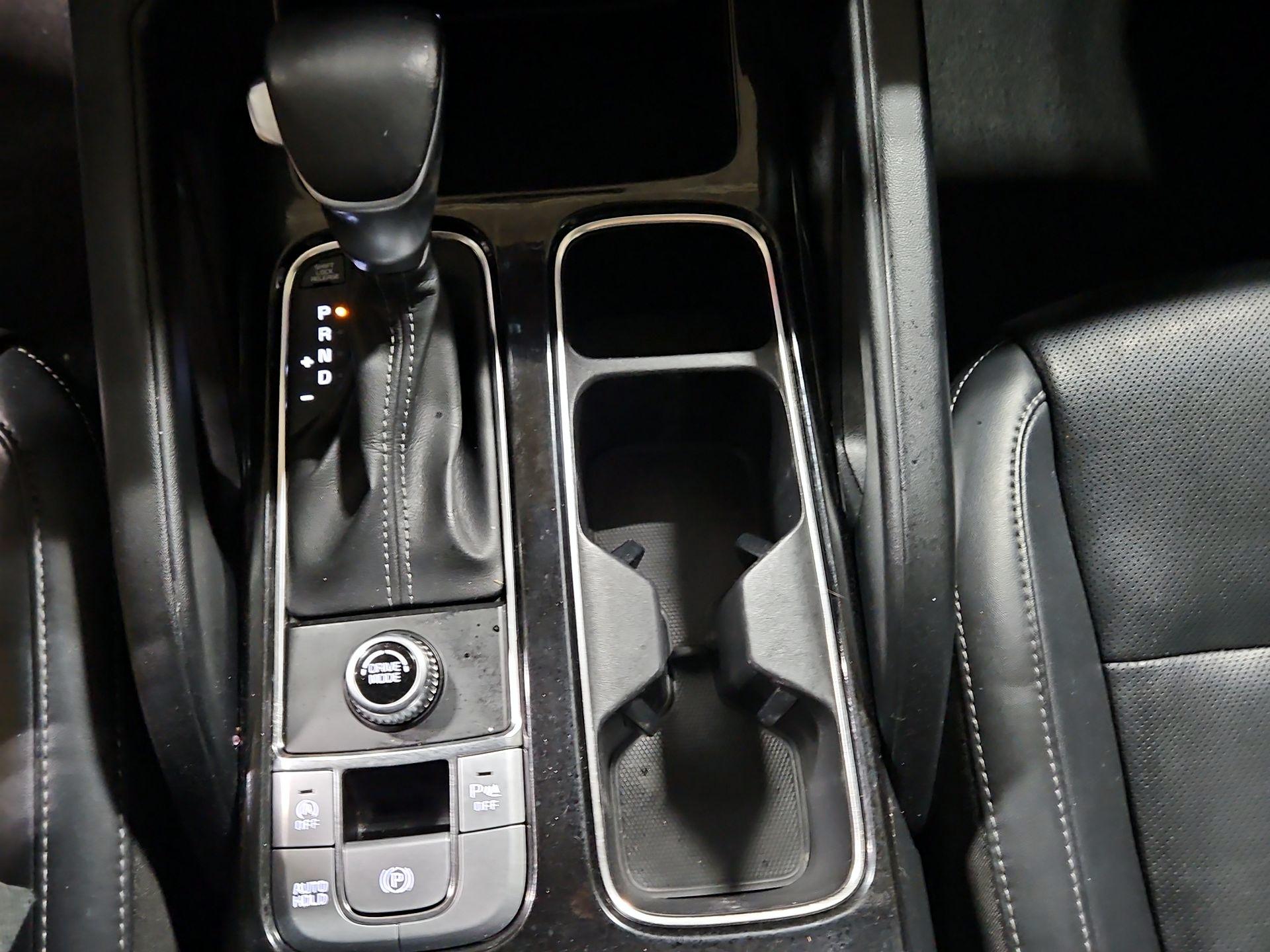 Thumbnail: 2021 Kia Telluride - 17