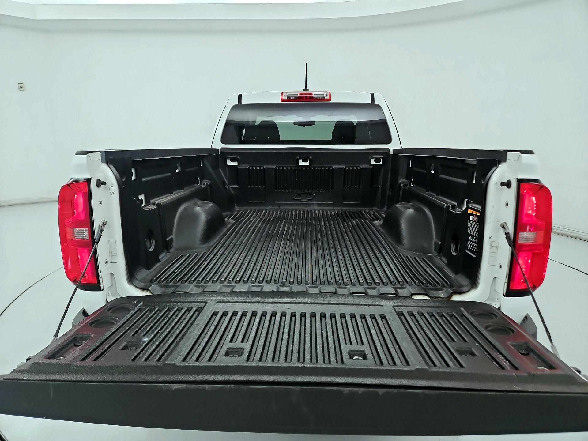 Thumbnail: 2016 Chevrolet Colorado - 20