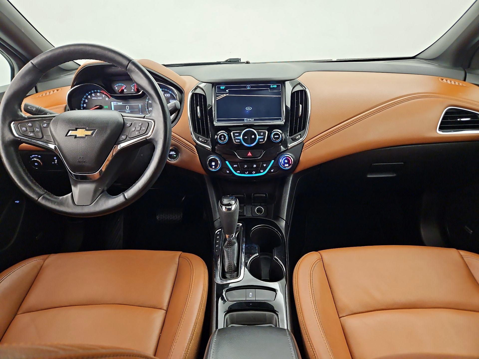 Thumbnail: 2017 Chevrolet Cruze - 9