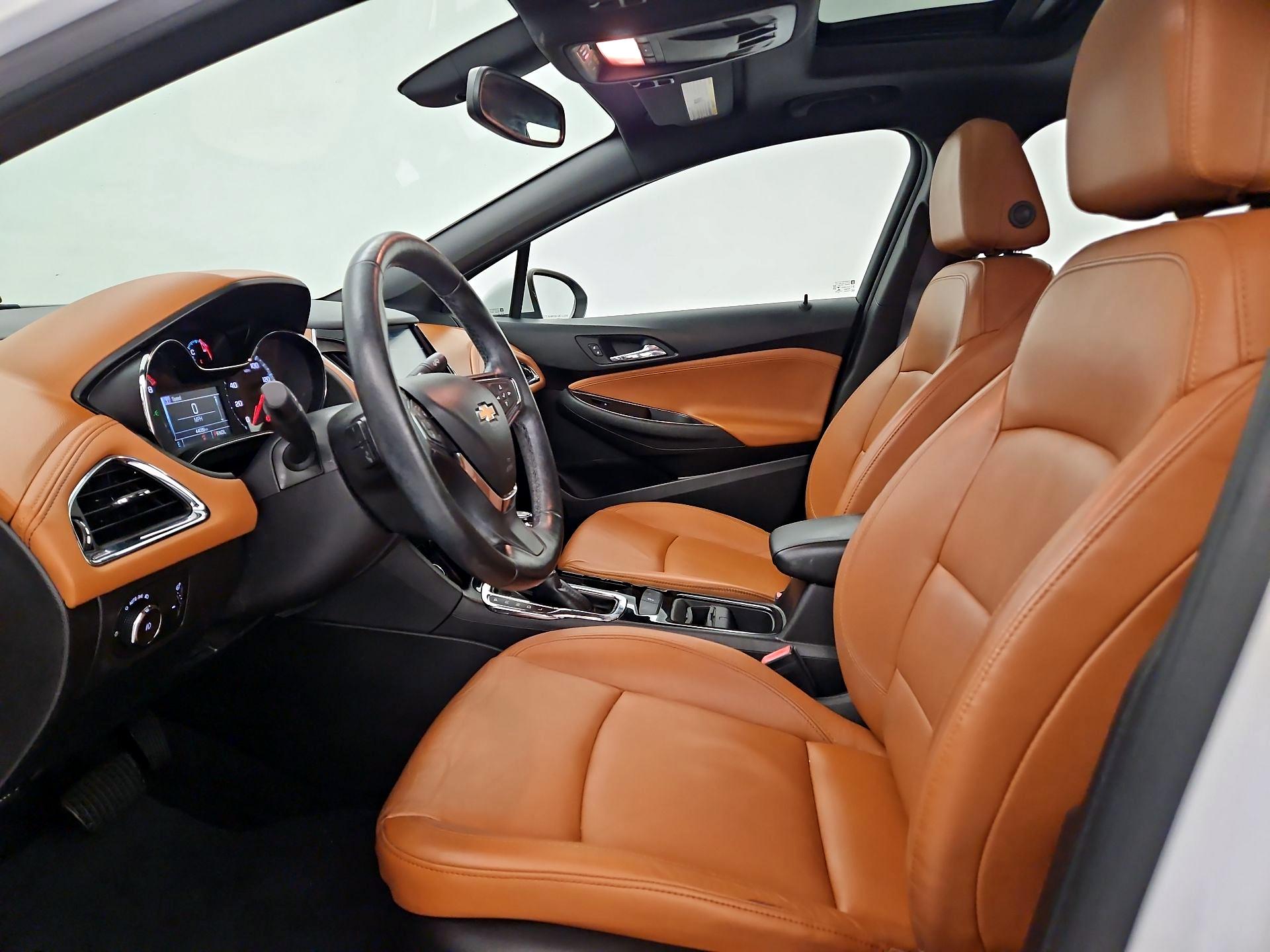 Thumbnail: 2017 Chevrolet Cruze - 11