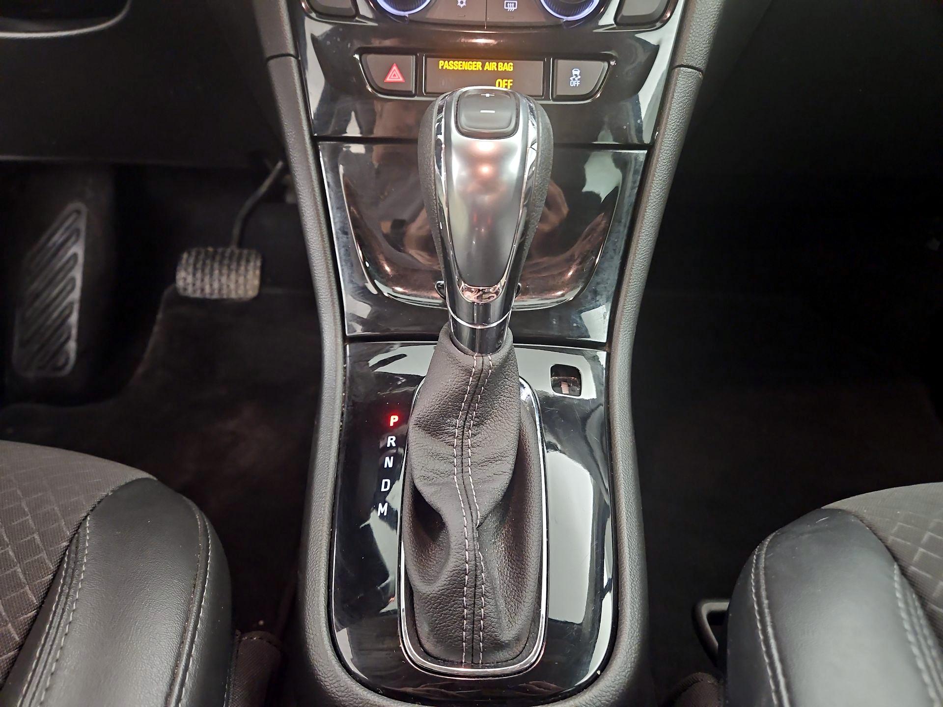 Thumbnail: 2019 Buick Encore - 17