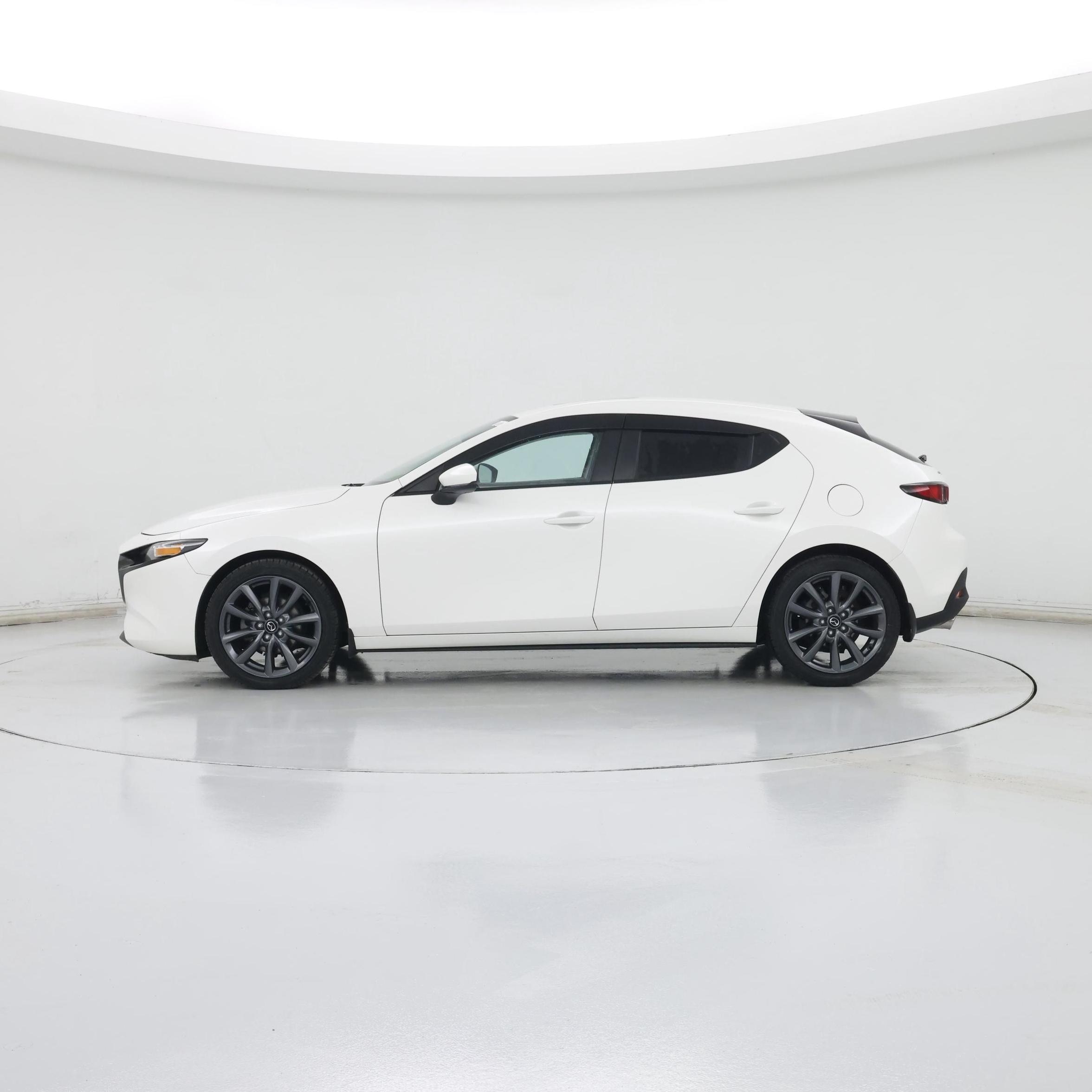 Thumbnail: 2021 Mazda Mazda3 - 3