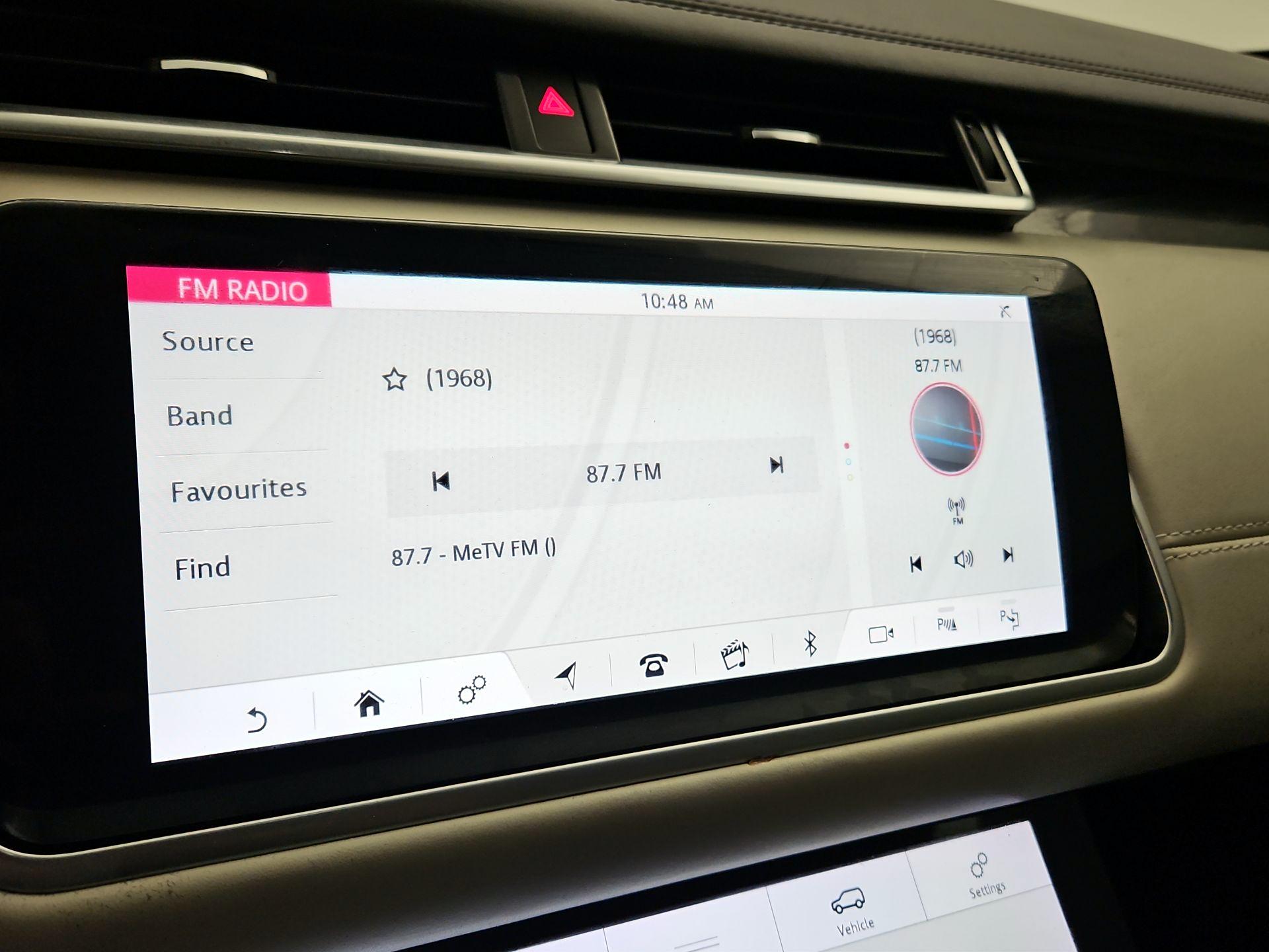 Thumbnail: 2018 Land Rover Range Rover Velar - 15