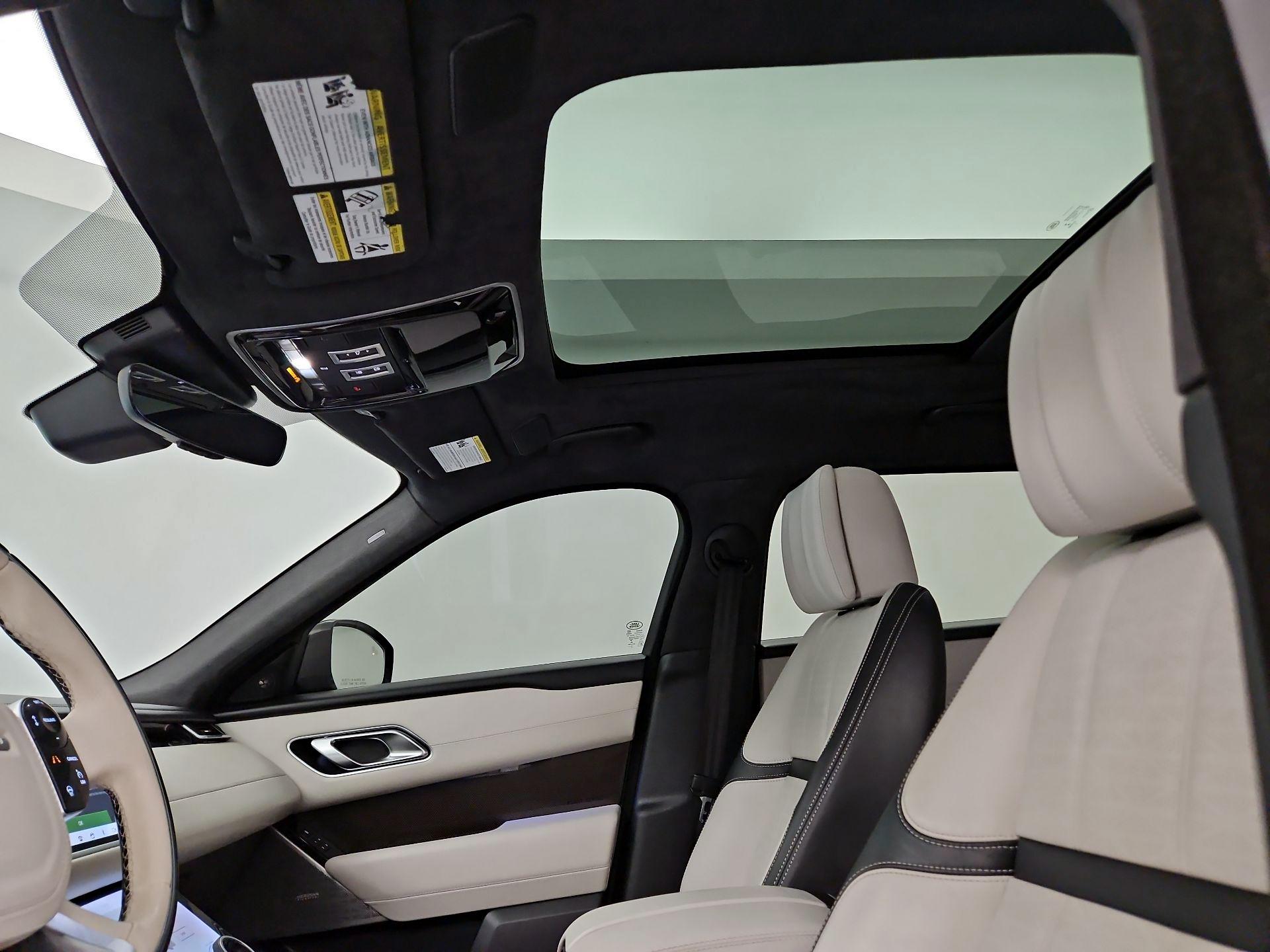 Thumbnail: 2018 Land Rover Range Rover Velar - 19