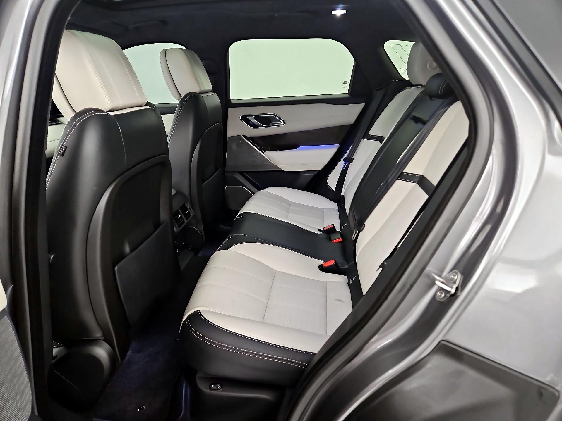 Thumbnail: 2018 Land Rover Range Rover Velar - 20