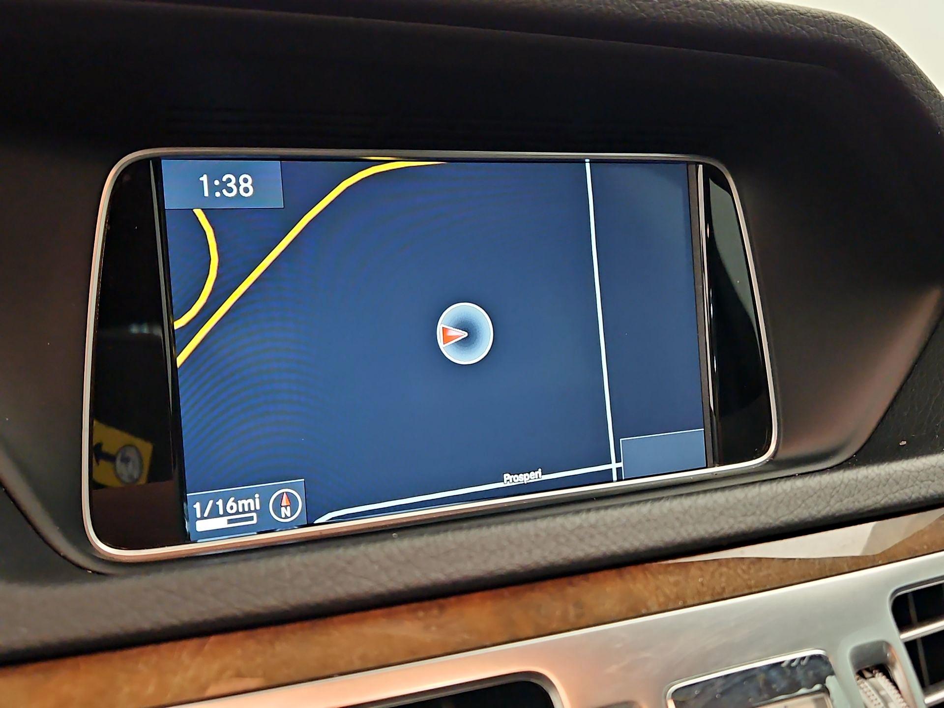 Thumbnail: 2015 Mercedes-Benz E-Class - 14