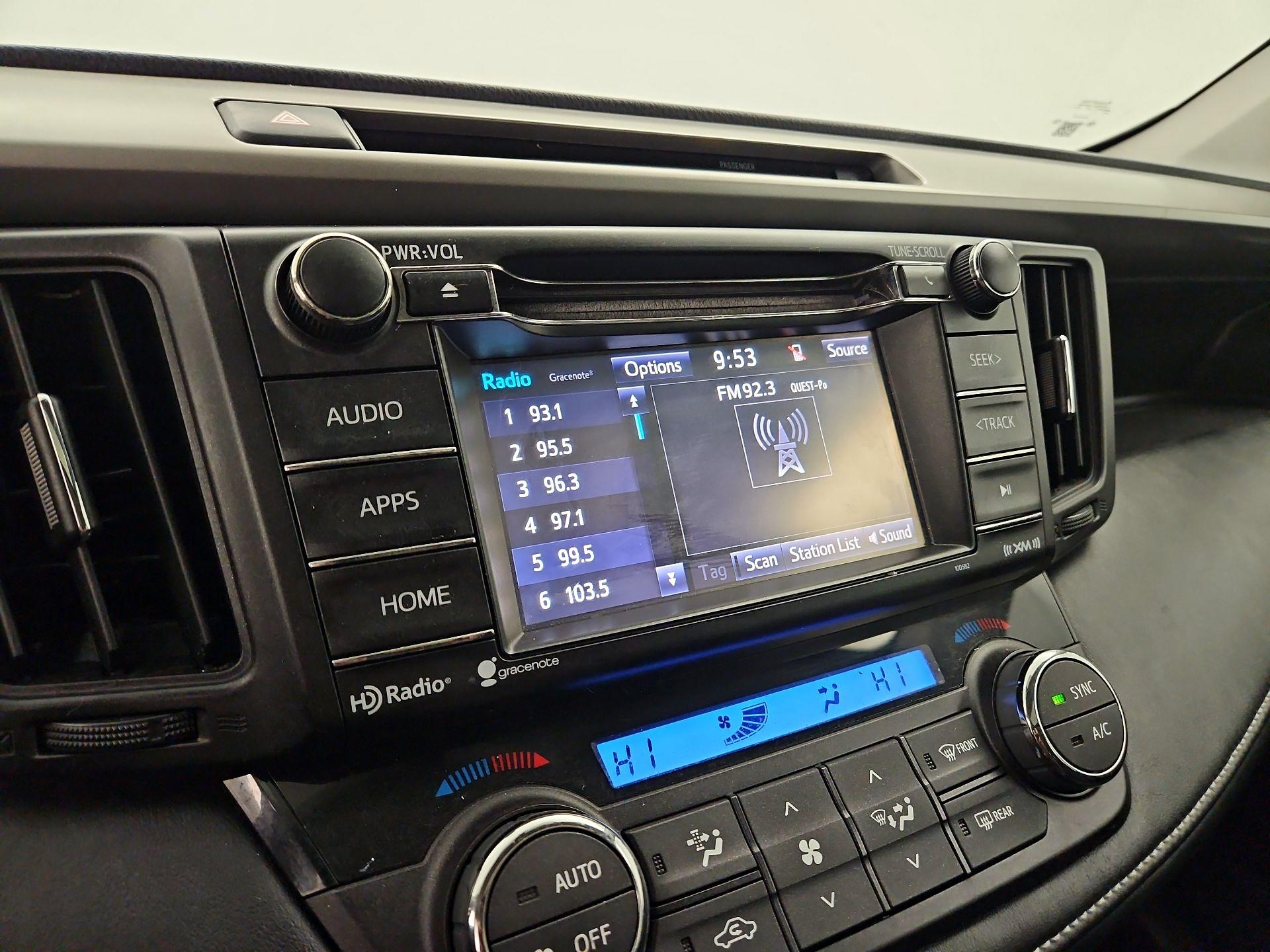 Thumbnail: 2016 Toyota RAV4 - 15