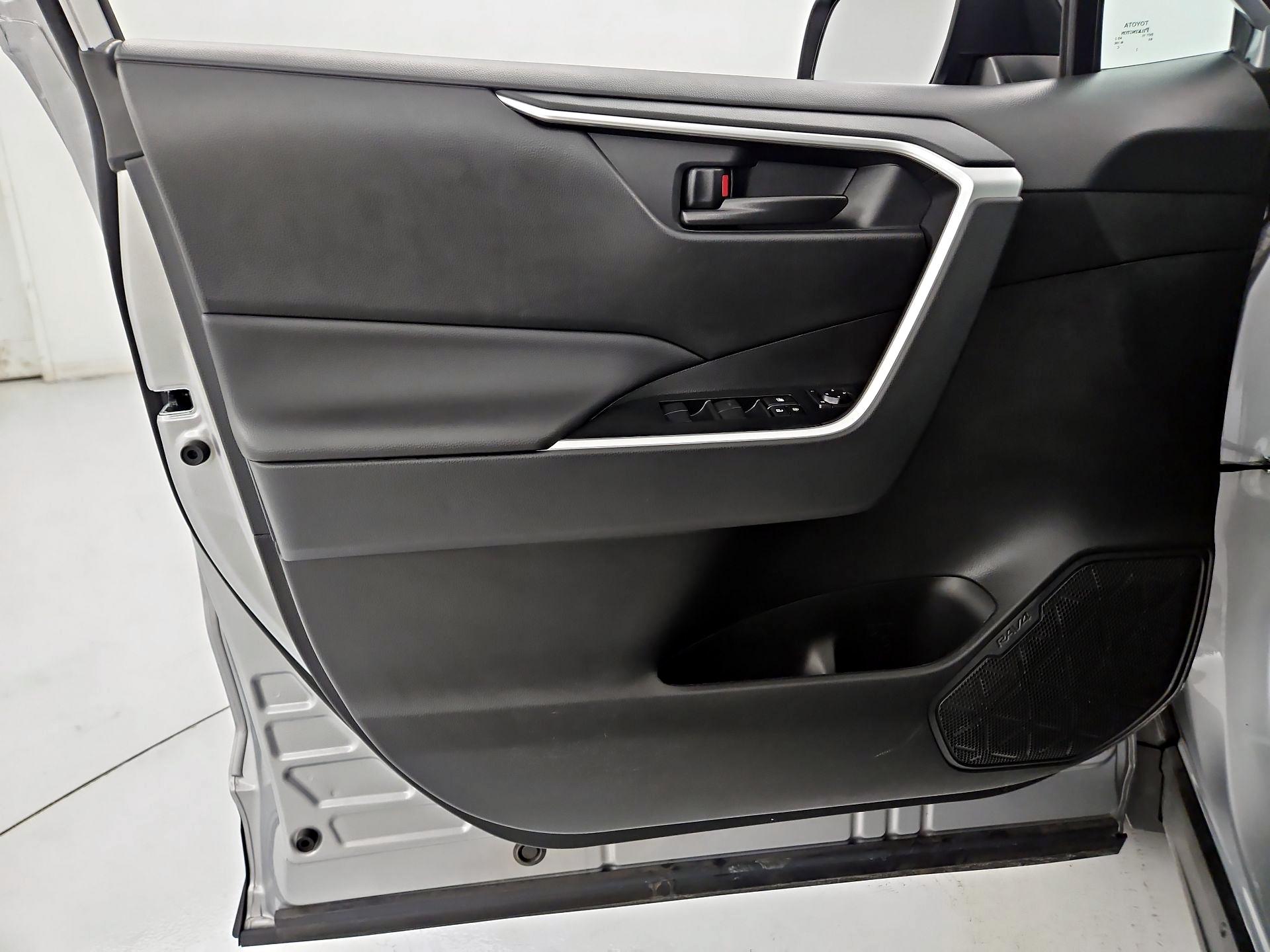 Thumbnail: 2024 Toyota RAV4 - 12