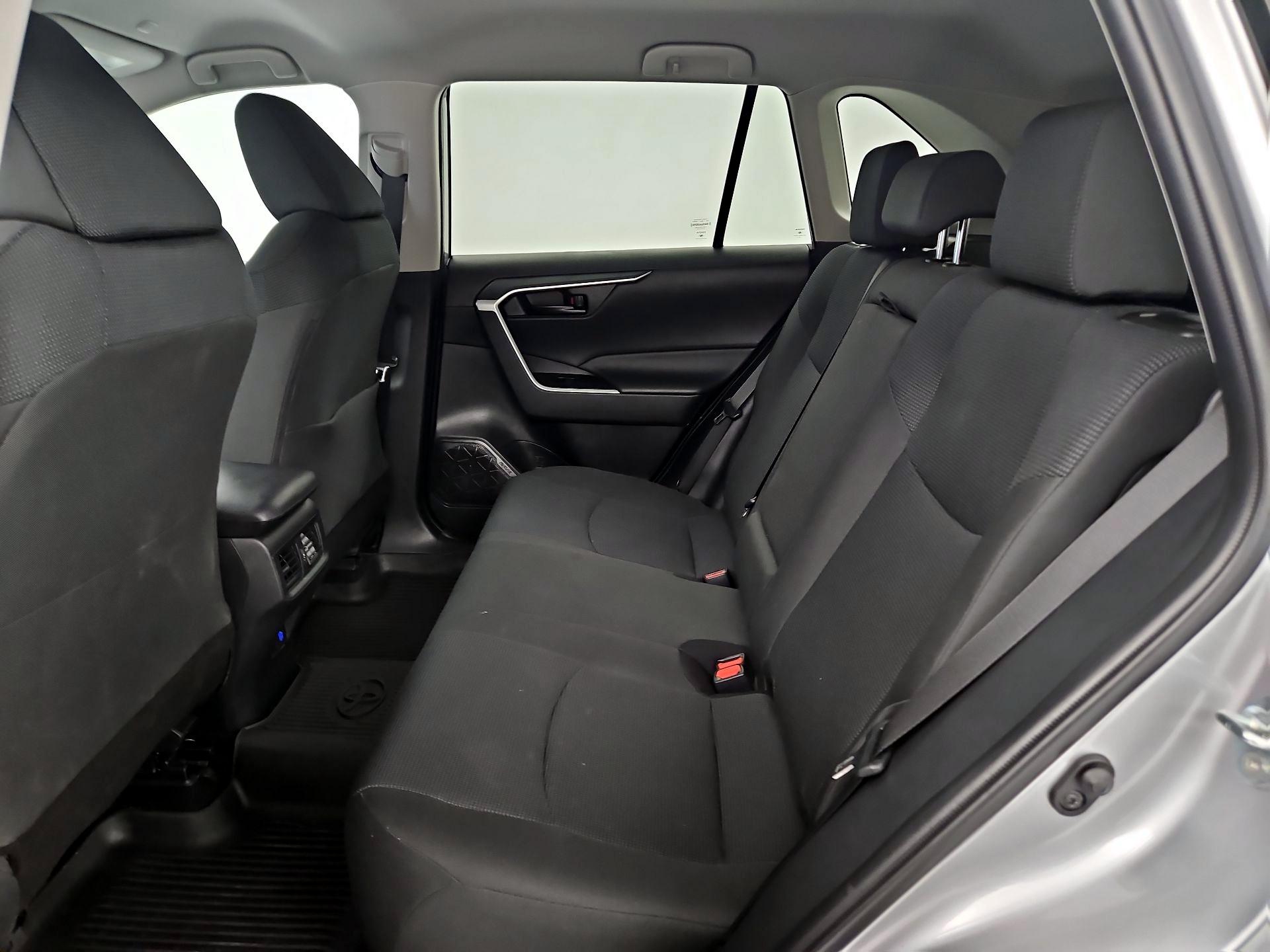 Thumbnail: 2024 Toyota RAV4 - 19