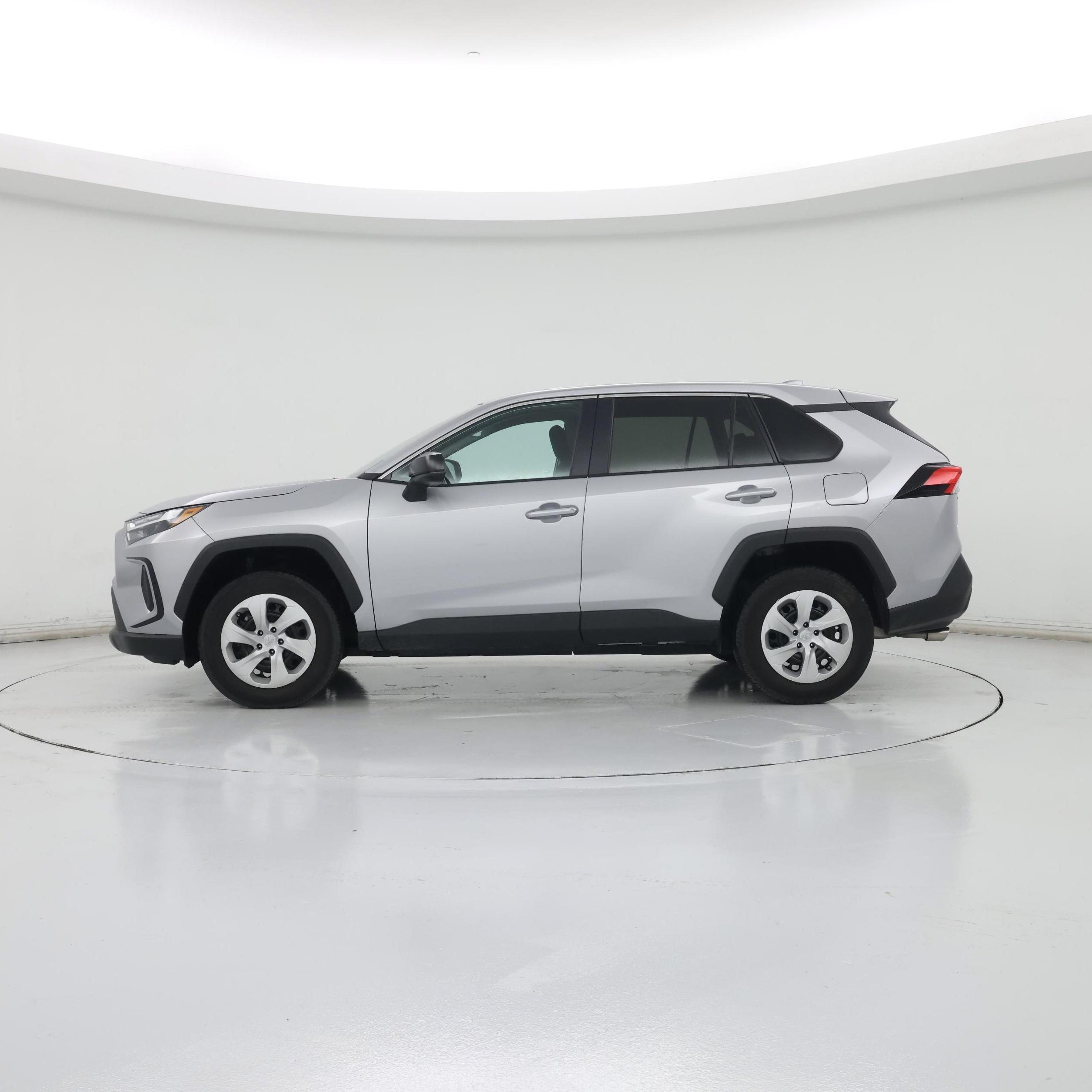Thumbnail: 2024 Toyota RAV4 - 3