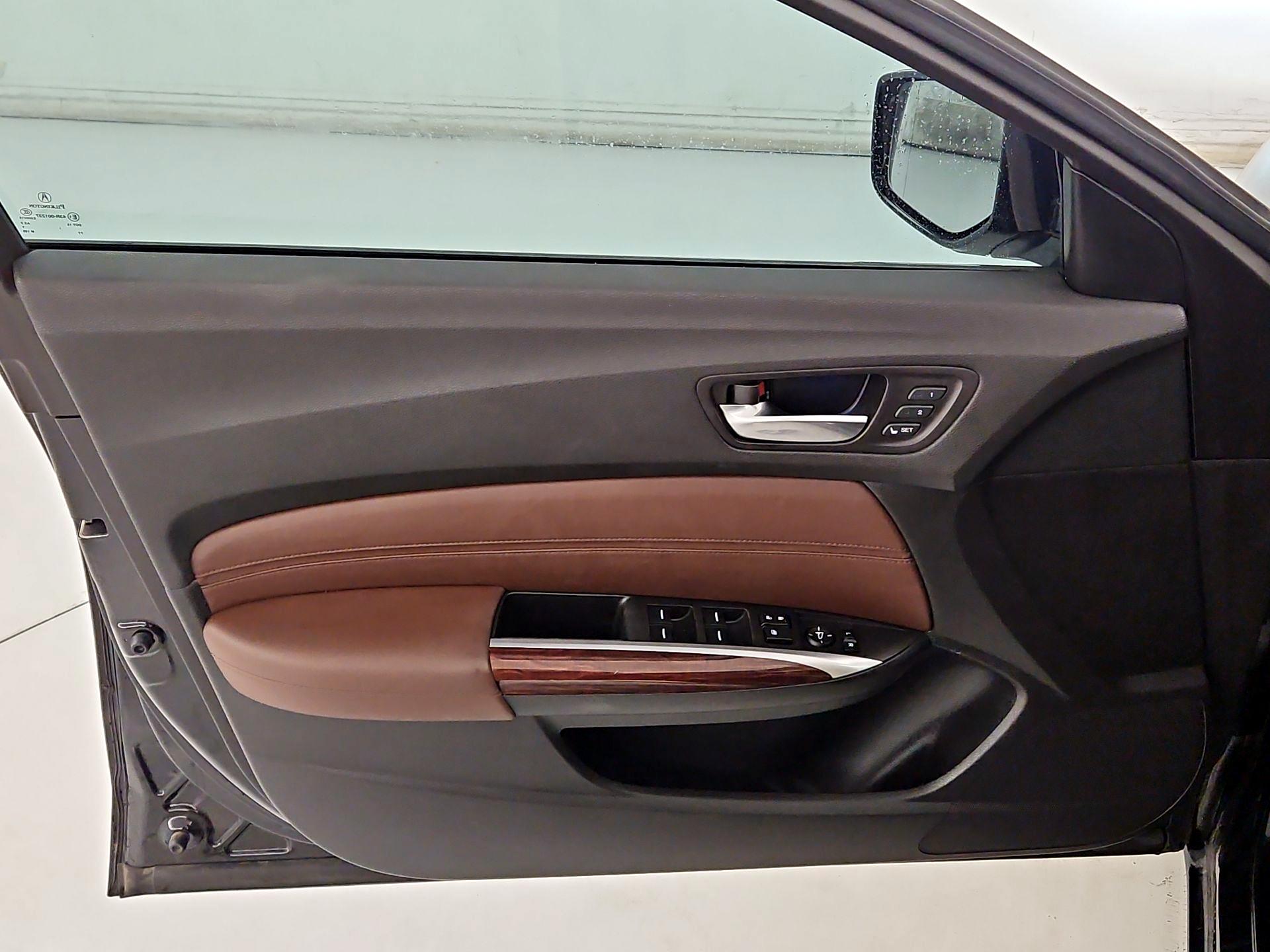 Thumbnail: 2015 Acura TLX - 12