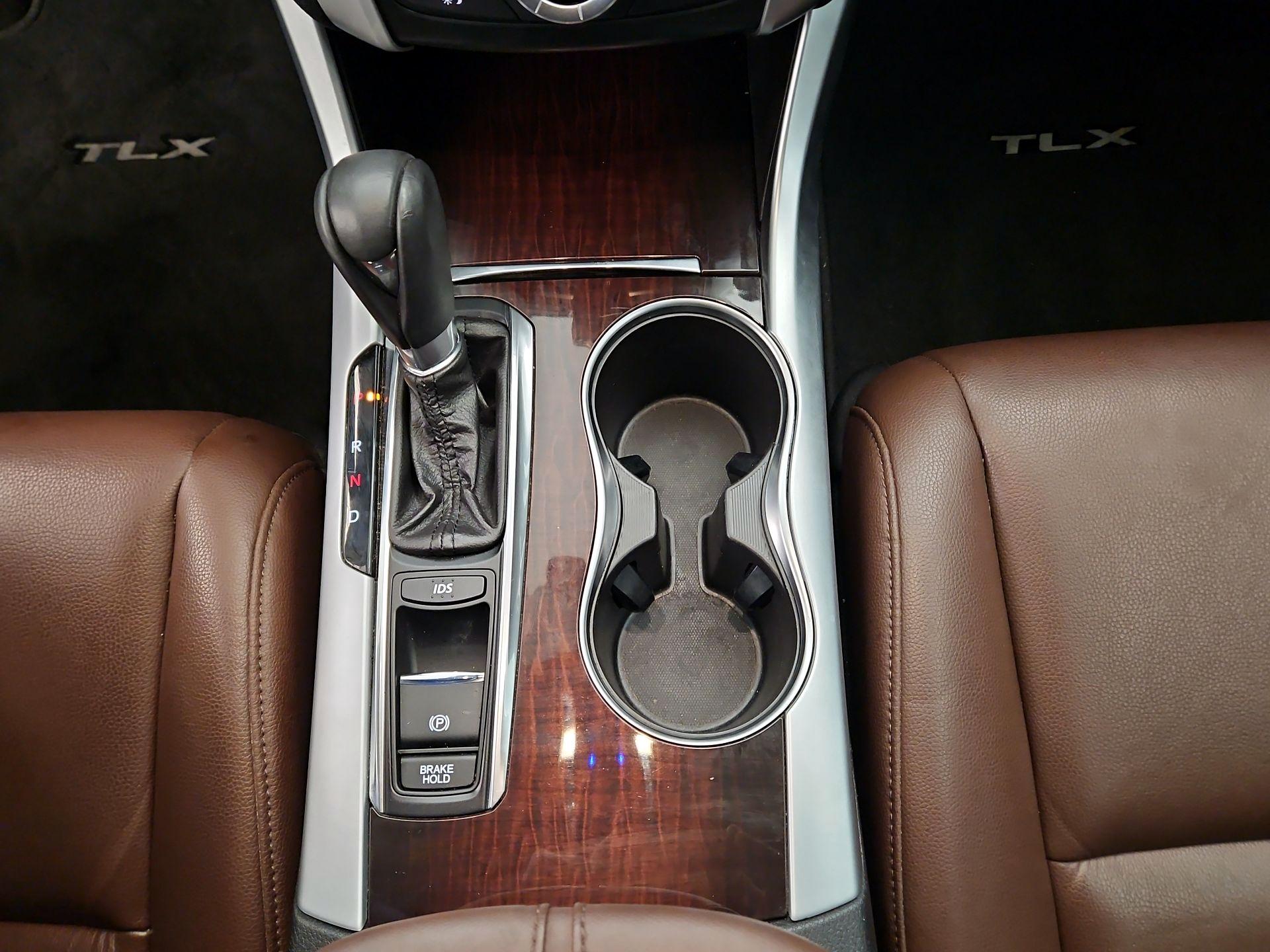 Thumbnail: 2015 Acura TLX - 17