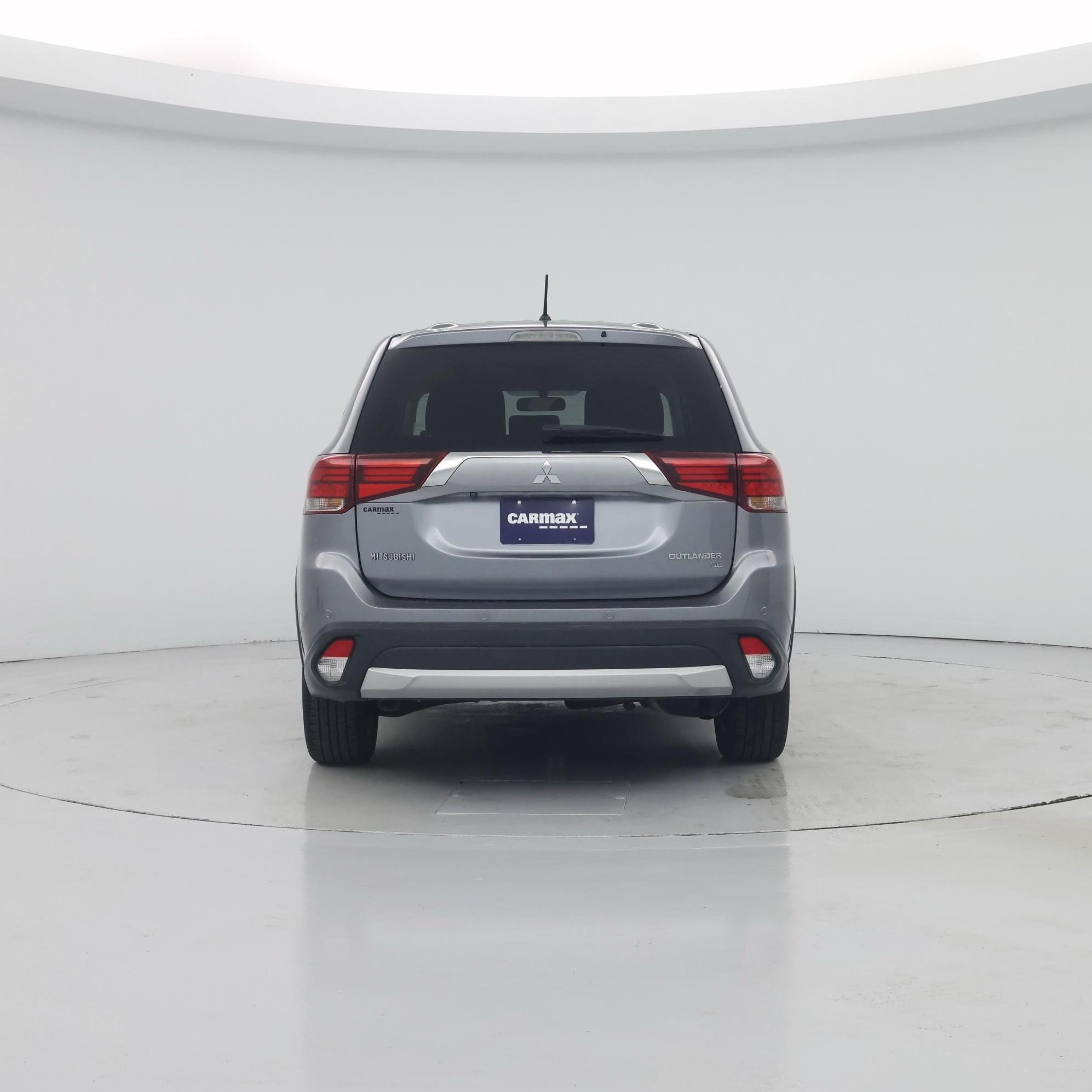 Thumbnail: 2016 Mitsubishi Outlander - 6