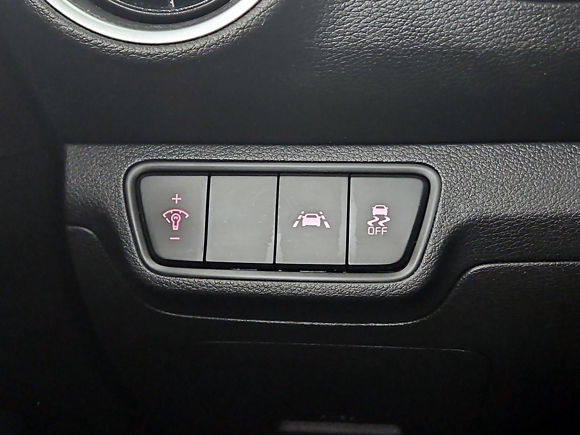 Thumbnail: 2021 Kia Forte - 13