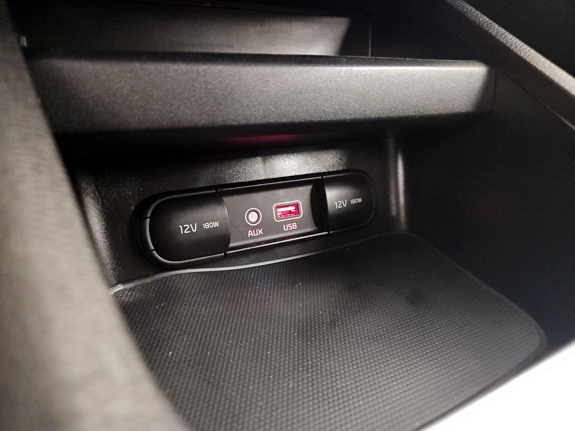 Thumbnail: 2021 Kia Forte - 18