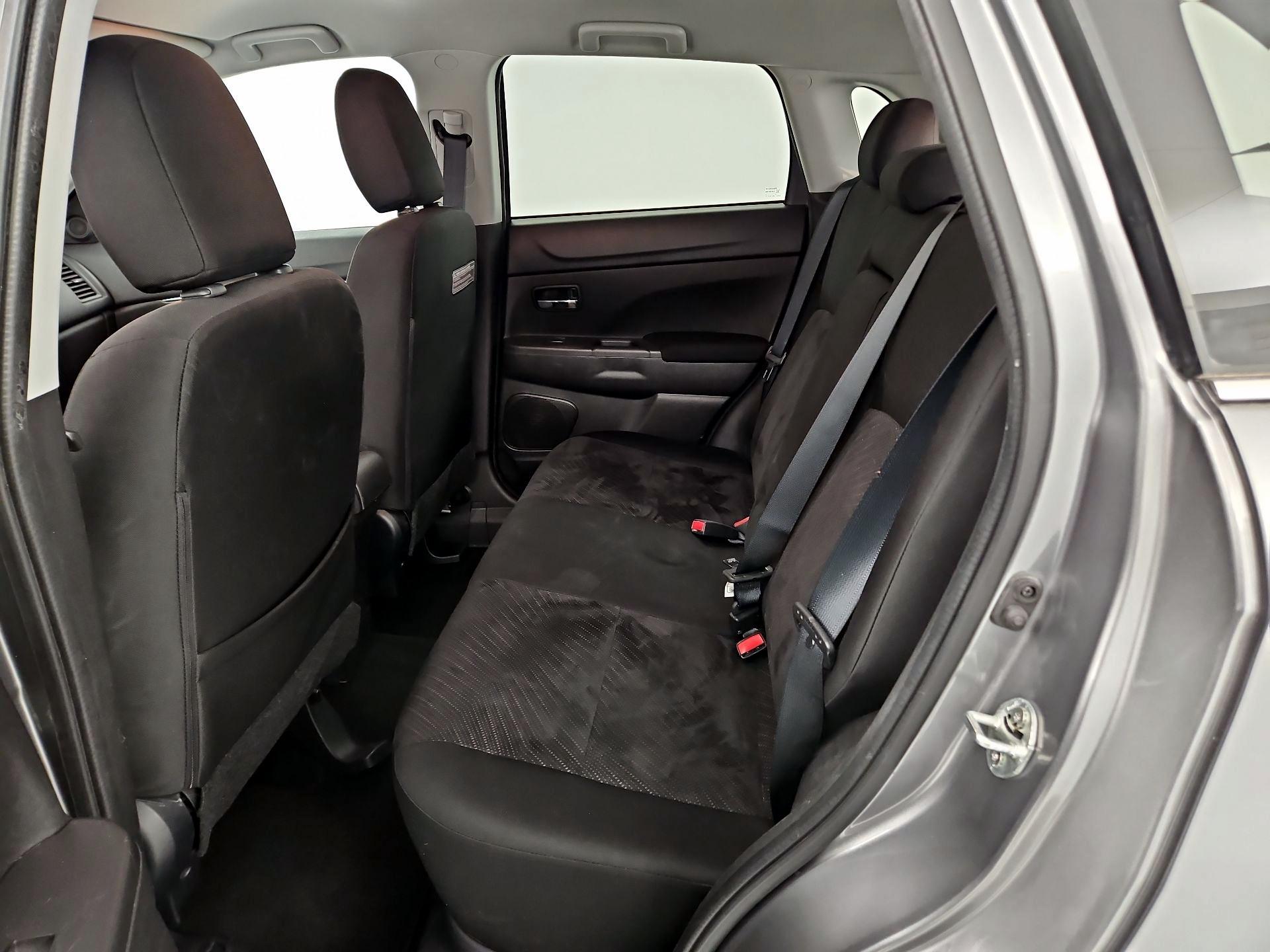 Thumbnail: 2014 Mitsubishi Outlander Sport - 19