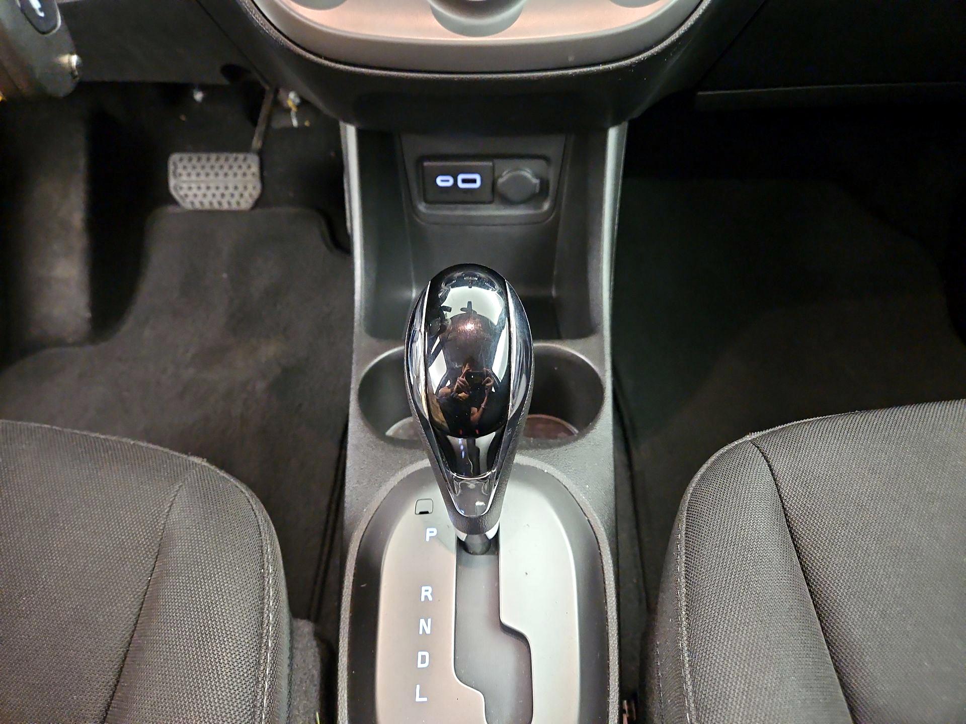 Thumbnail: 2019 Chevrolet Spark - 17